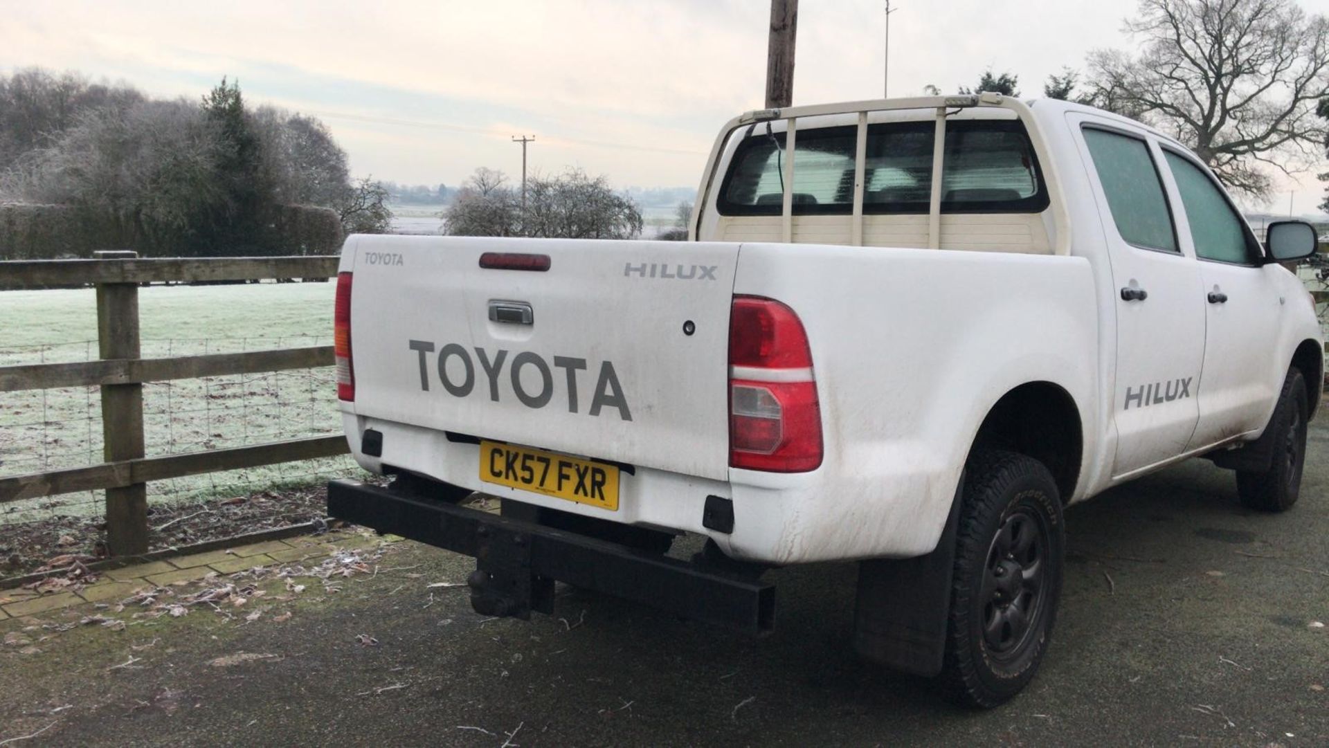 2007 TOYOTA HILUX DOUBLE CAB ,40,000 MILES .MOT MARCH 2019 - Image 5 of 5