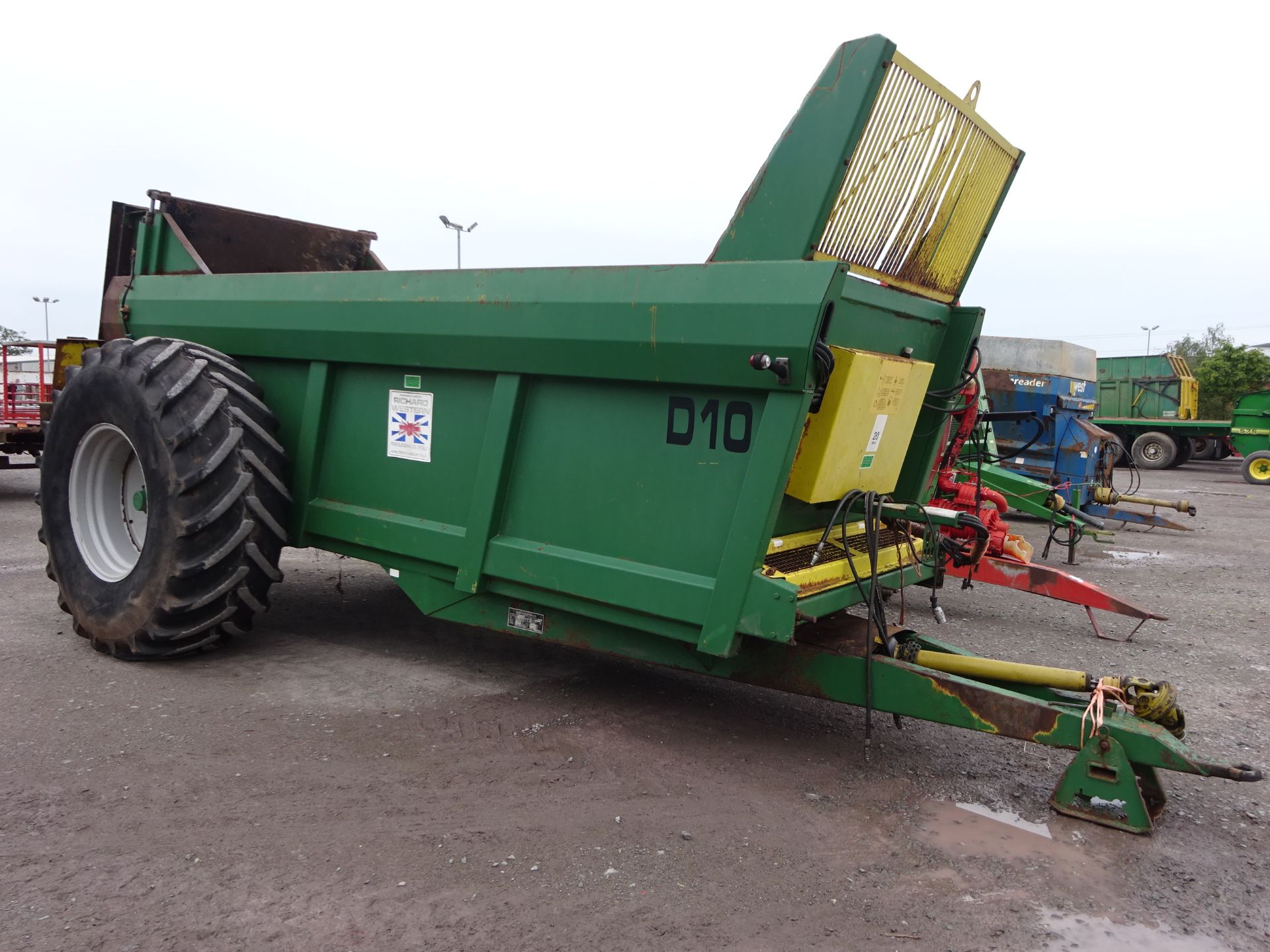 RICHARD WESTERN 10T REAR DIS MUCK SPREAD 580/70/38 TYRES, TIDY