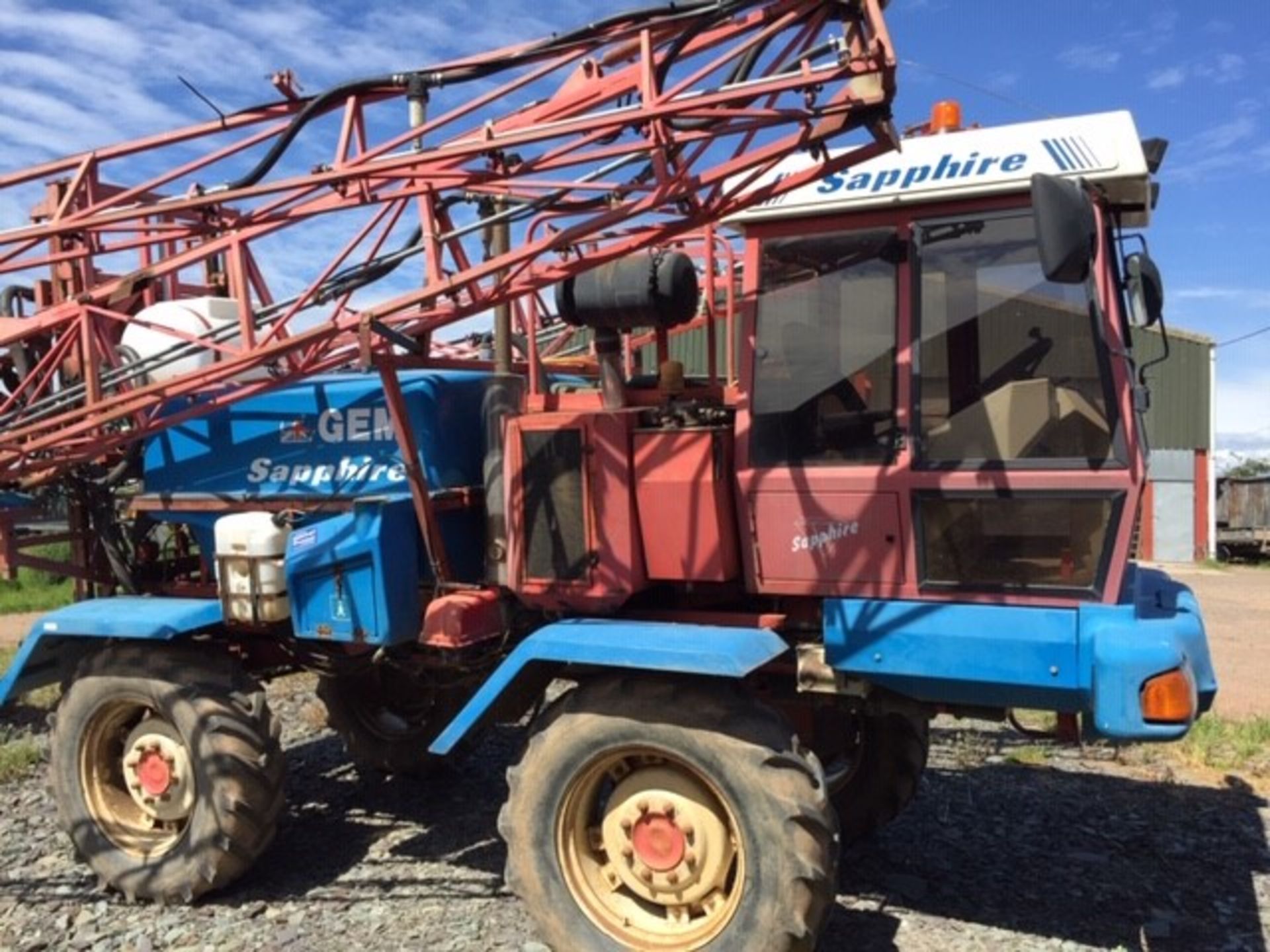 GEM SAPHIRE SELF PROPELLED SPRAYER WITH 2 SETS OF WHEELS ROWCROPS , 24MTR BOOM REG N349 NFE 1997 - Image 5 of 5