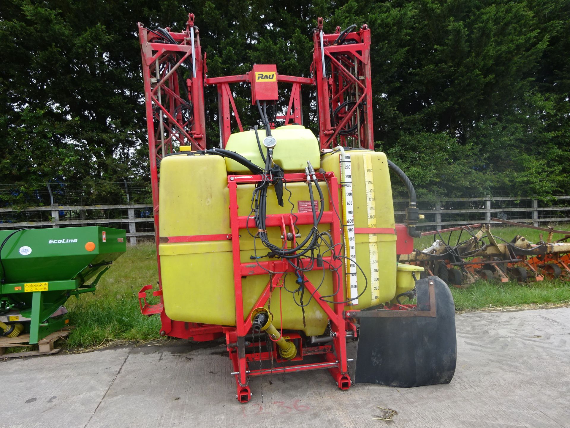 VICON SPRAYER 1600 LTR 24MTR