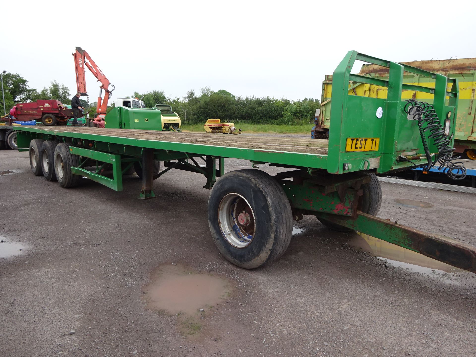 40FT TRAILER C/W DOLLY