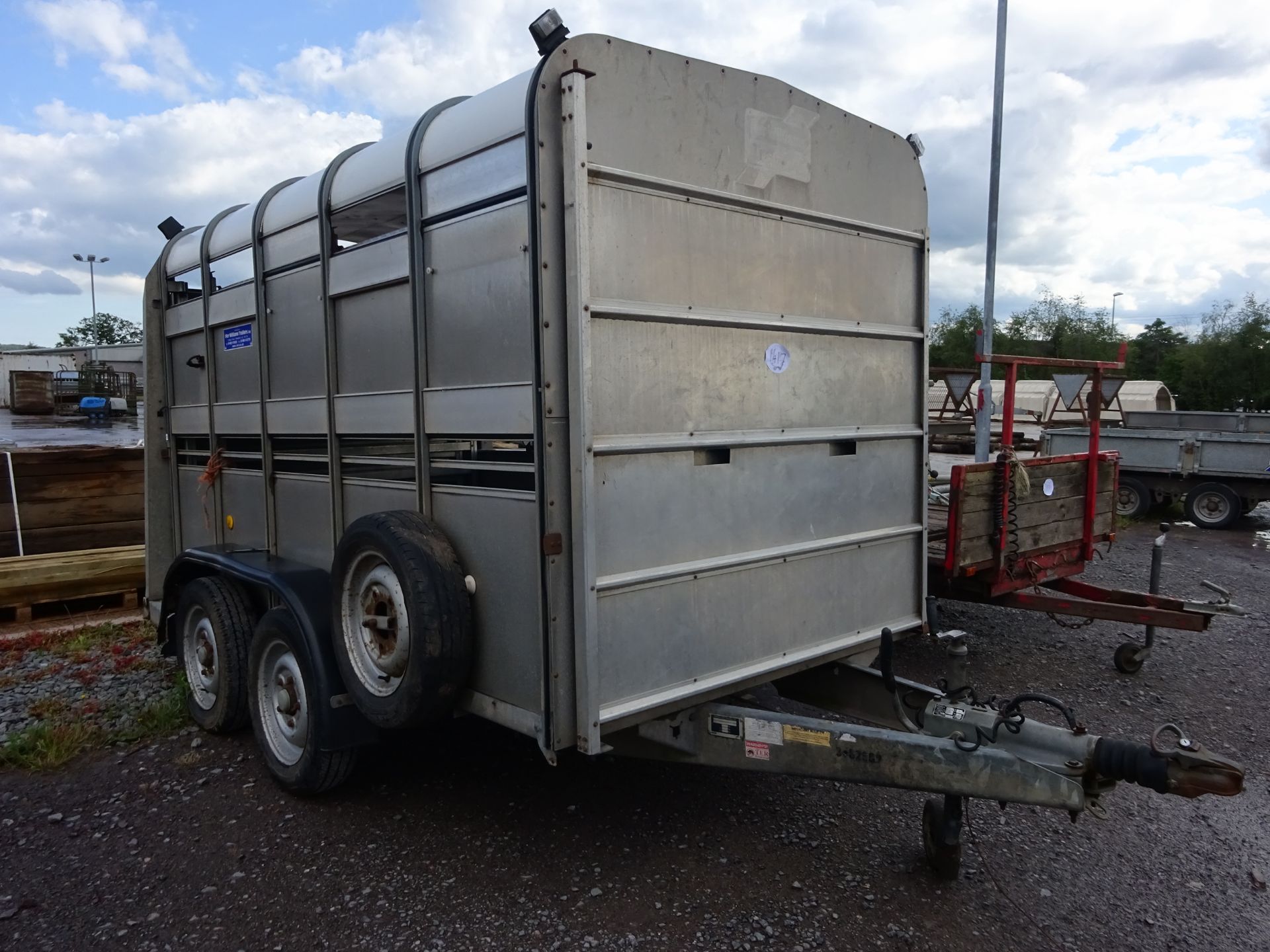 IFOR WILLIAMS TA510 STOCK TRAILER EASY LOAD DECKS