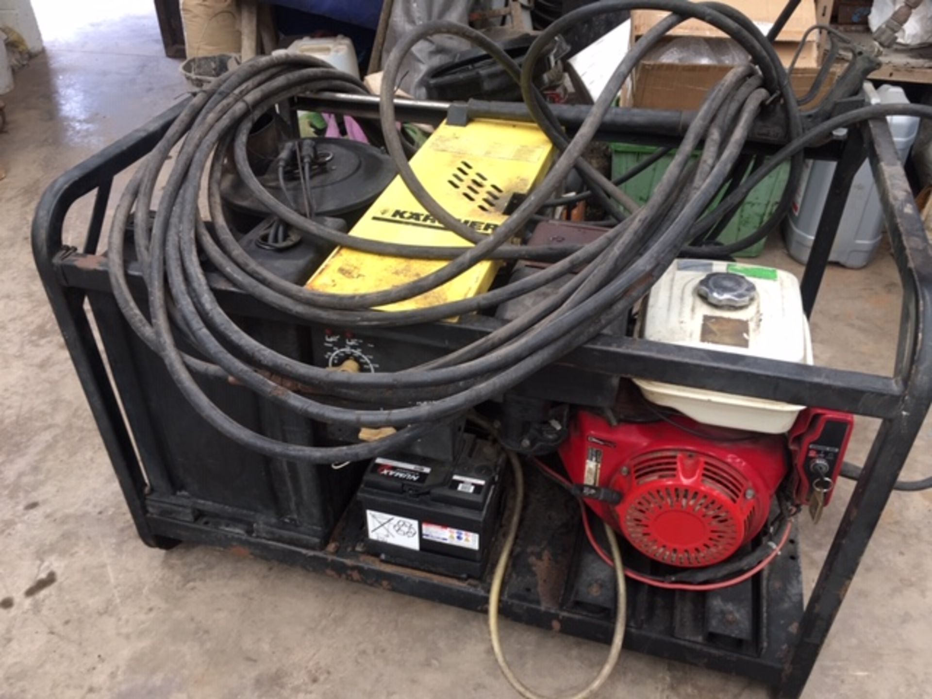 KARCHER HOT WATER MOBILE PRESSURE WASHER GWO