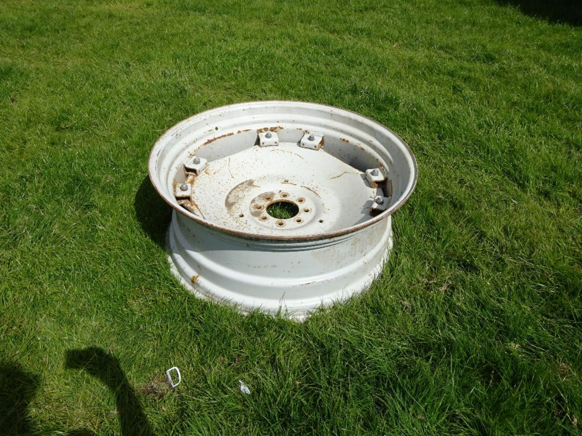 38" TRACTOR REAR WHEEL ( UNUSED)