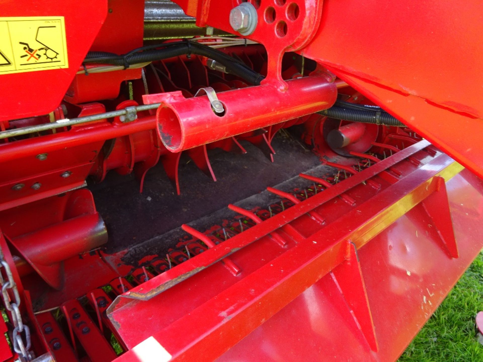 LELY WELGER RP 202 SPECIAL ROUND BALER C/W WIDE-ANGLE PTO SHAFT, 1.7 M PICK UP, WIDE TYRES.APPROX - Image 4 of 4