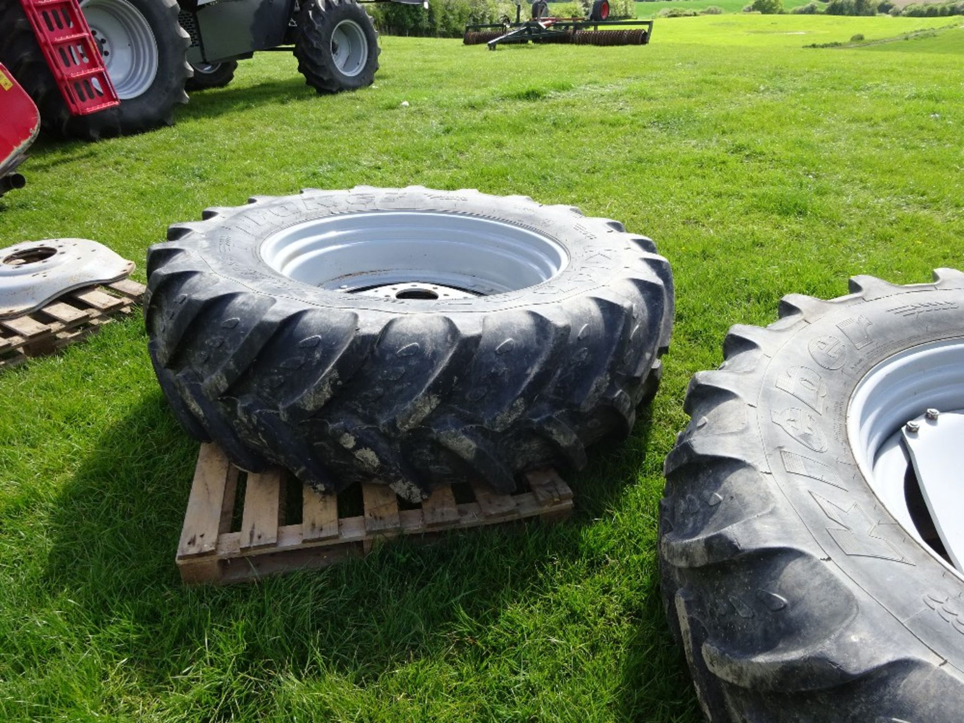PAIR OF WHEELS 460/85 R38 TO FIT MF TRACTOR - Image 2 of 4