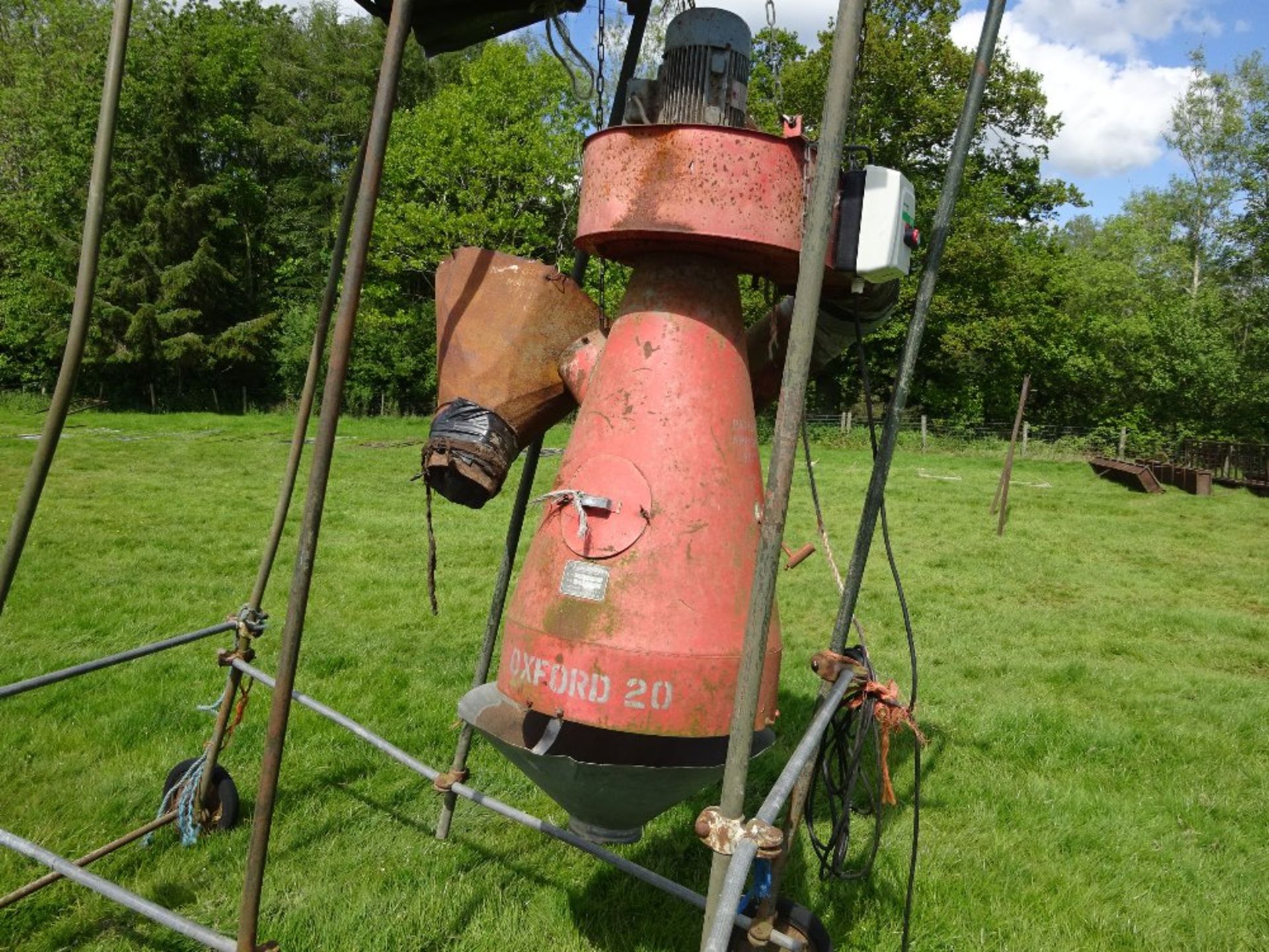 LAINCHBURY OXFORD 20 GRAIN CLEANER, 3 PHASE - Image 3 of 3