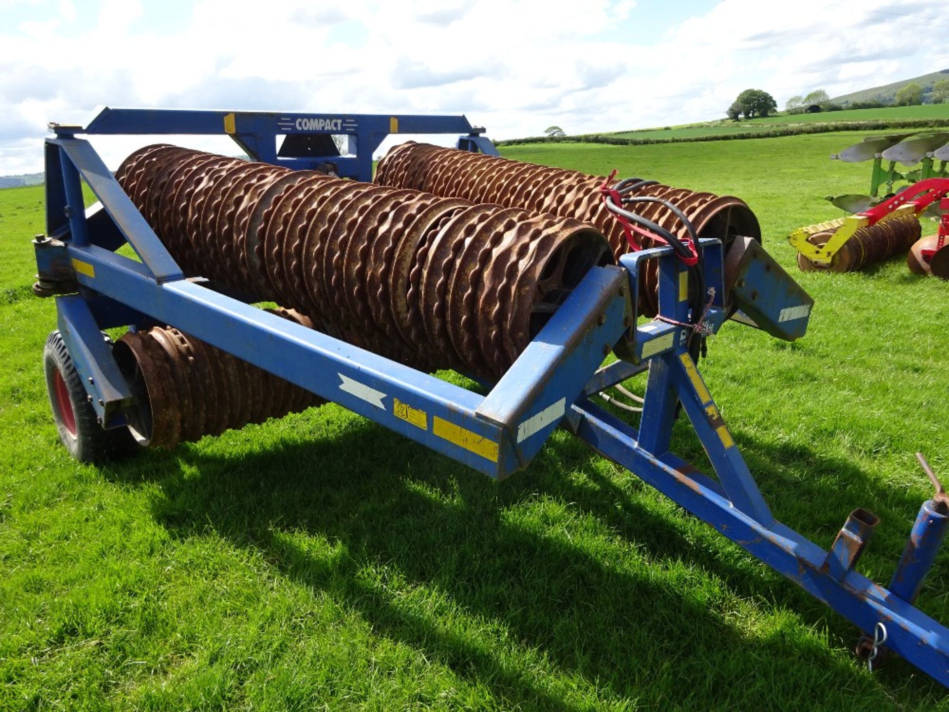 DALBO 6.3M HYD FOLDING ROLLS - Image 3 of 4