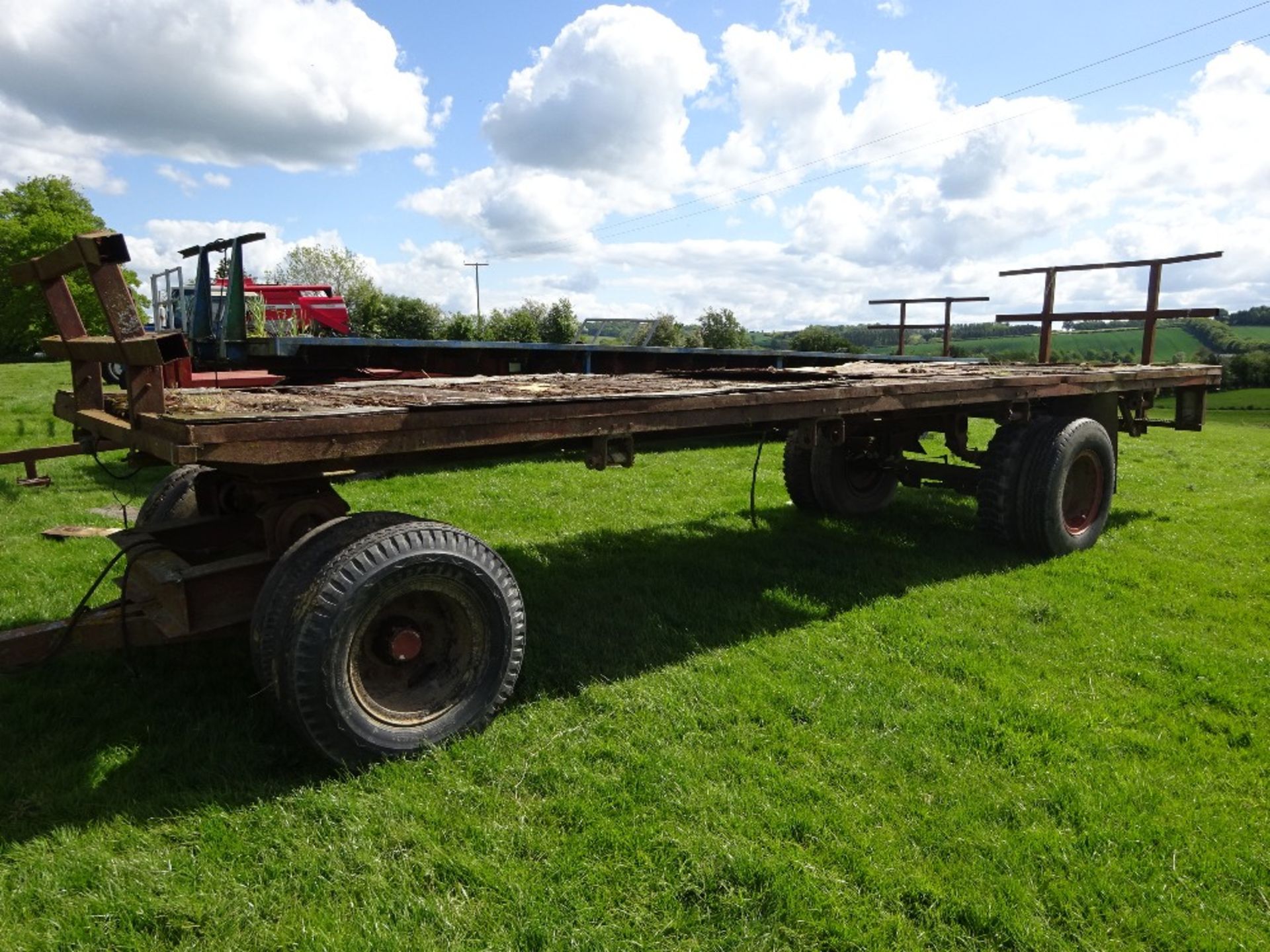 ARTICULATED BALE TRAILER - APPROX 26FT - Image 3 of 5