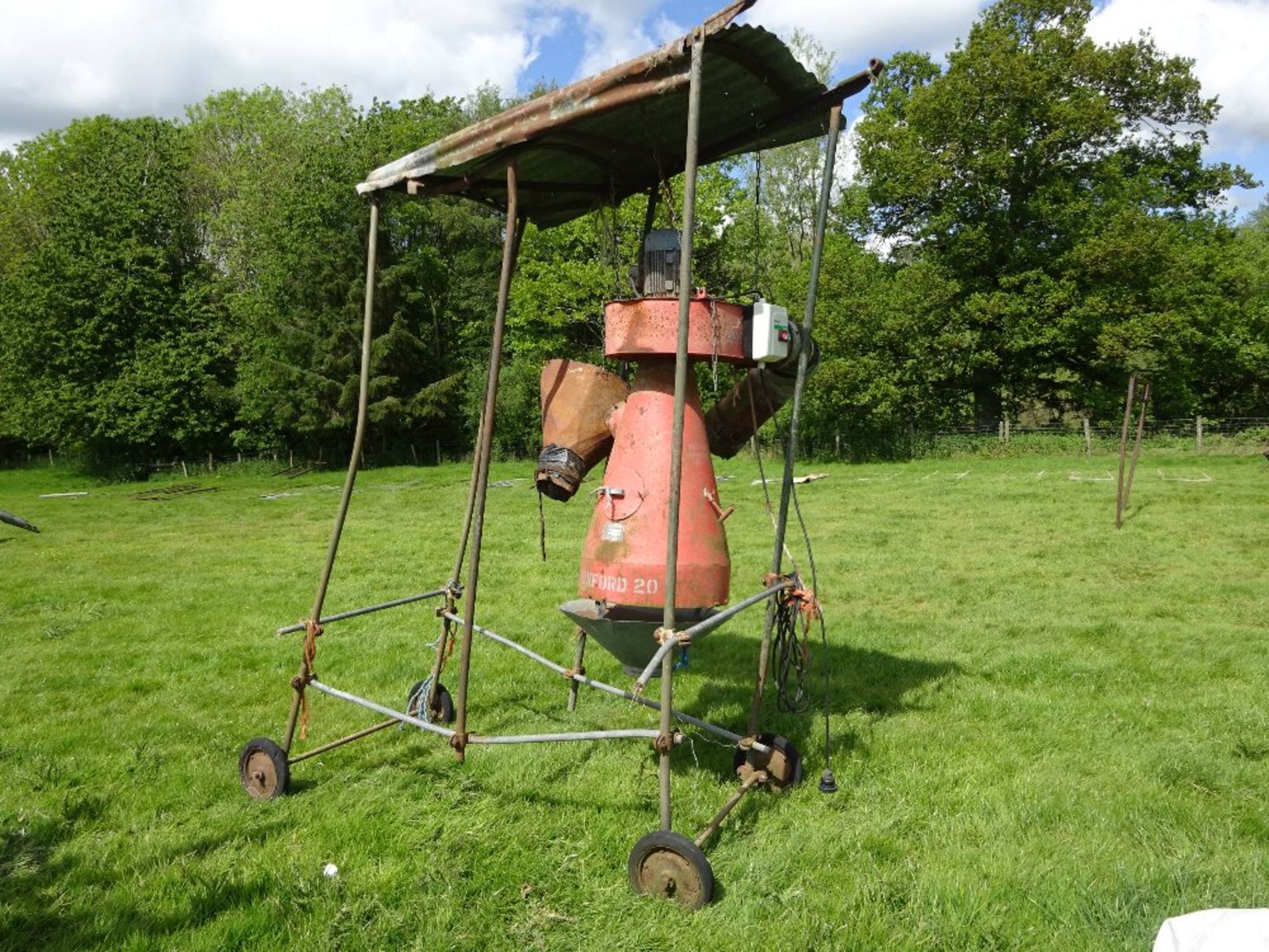 LAINCHBURY OXFORD 20 GRAIN CLEANER, 3 PHASE