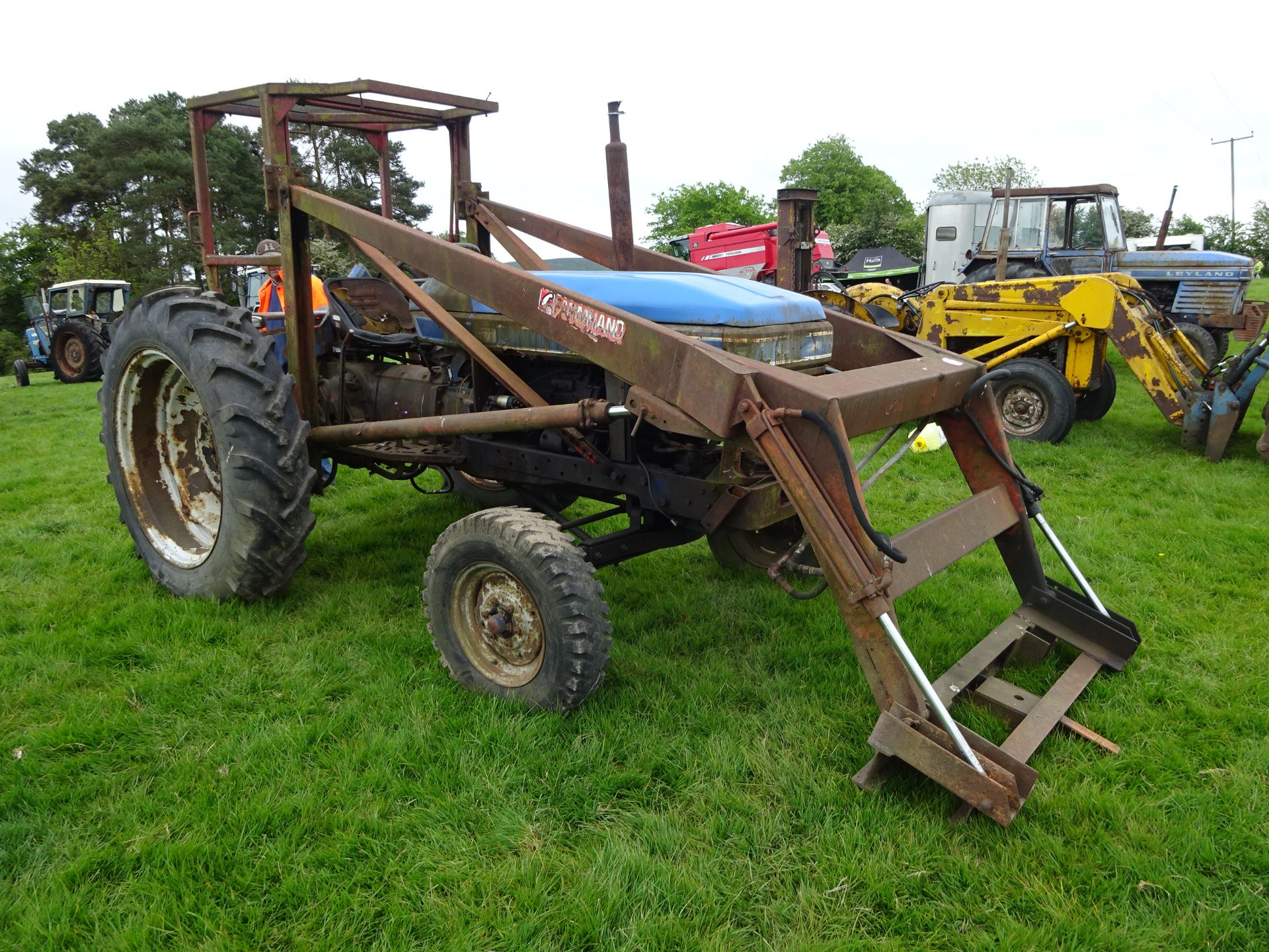 LEYLAND 270 TRACTOR - Image 3 of 3