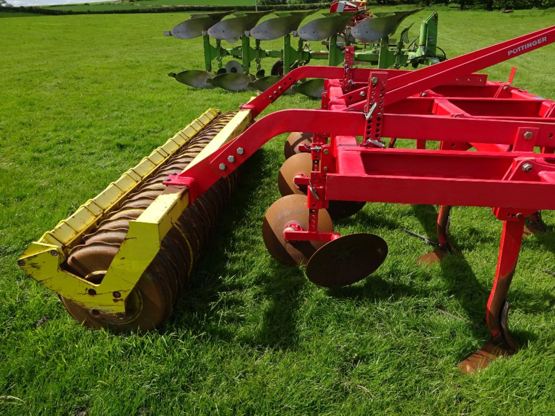 POTTINGER SYNKRO 3000 S. CULTIVATOR - Image 4 of 4