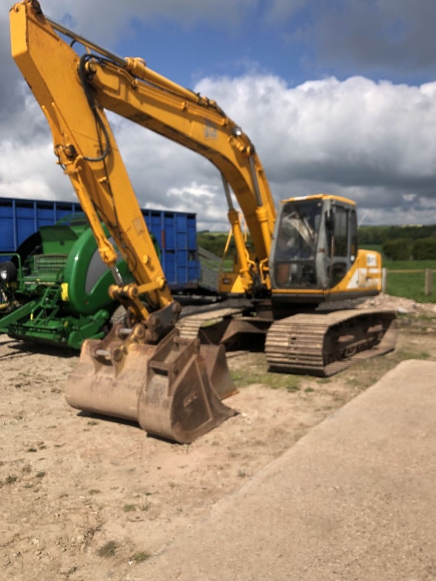 JCB JS160LC ON WIDE TRACKSC/W 42" DIGGING BUCKET, 6FT BUCKET,15" DITCHING BUCKET