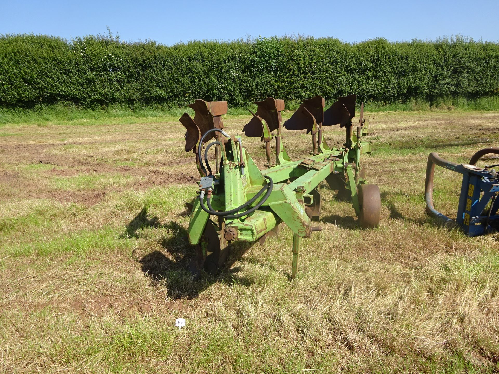 DOWDESWELL 4 FURROW REVERSIBLE PLOUGH