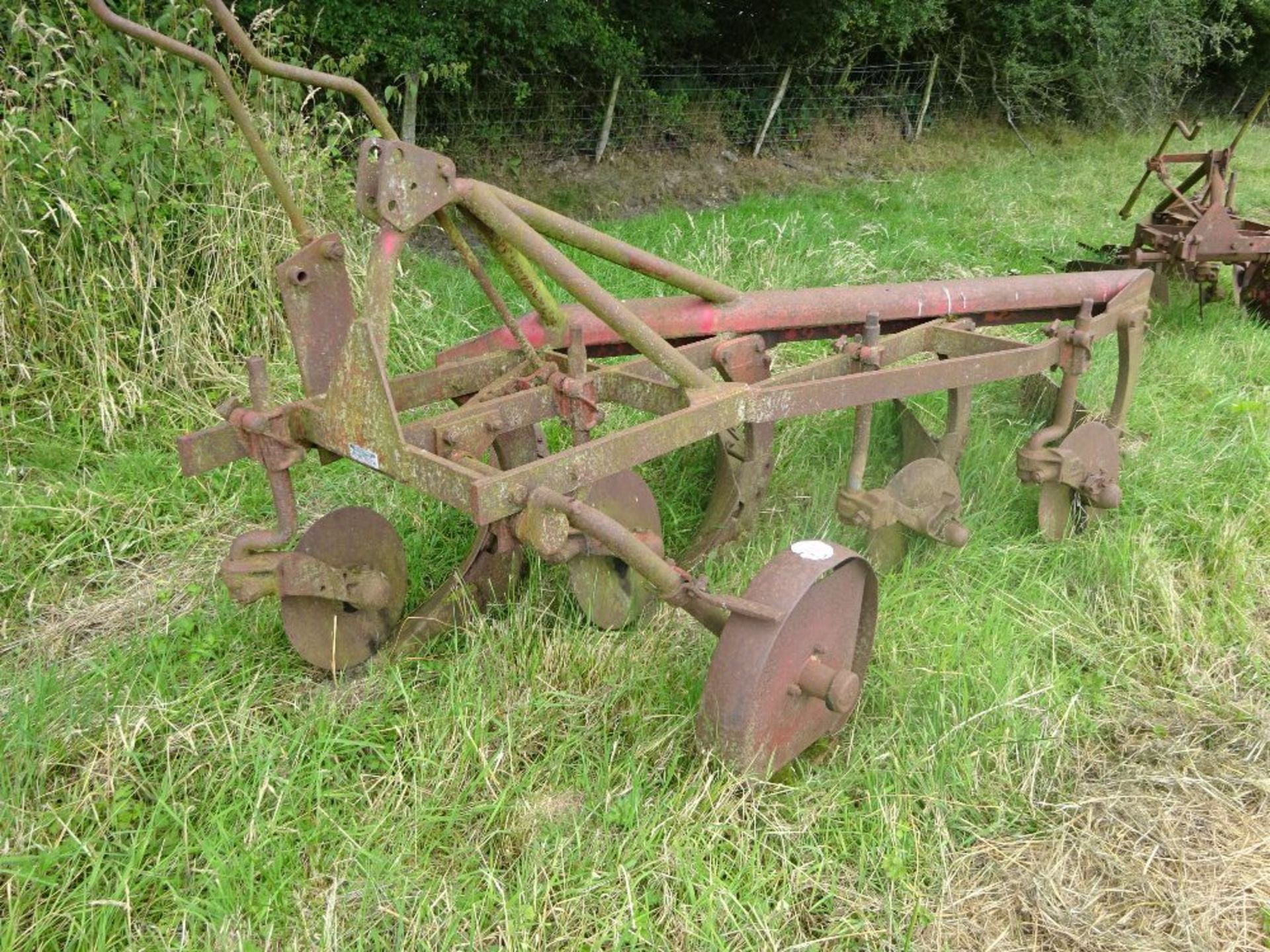 INTERNATIONAL FOUR FURROW TRAILER PLOUGH