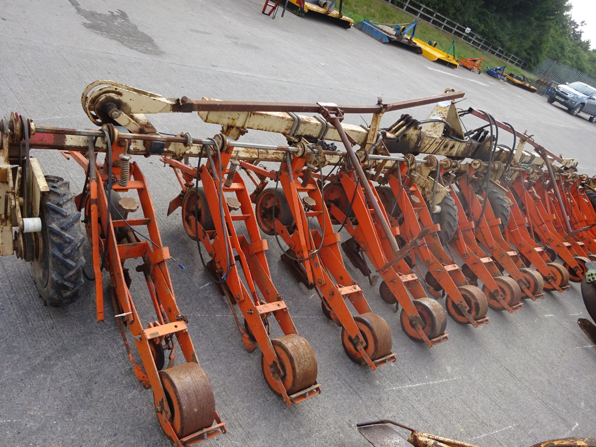 SUGAR BEET DRILL