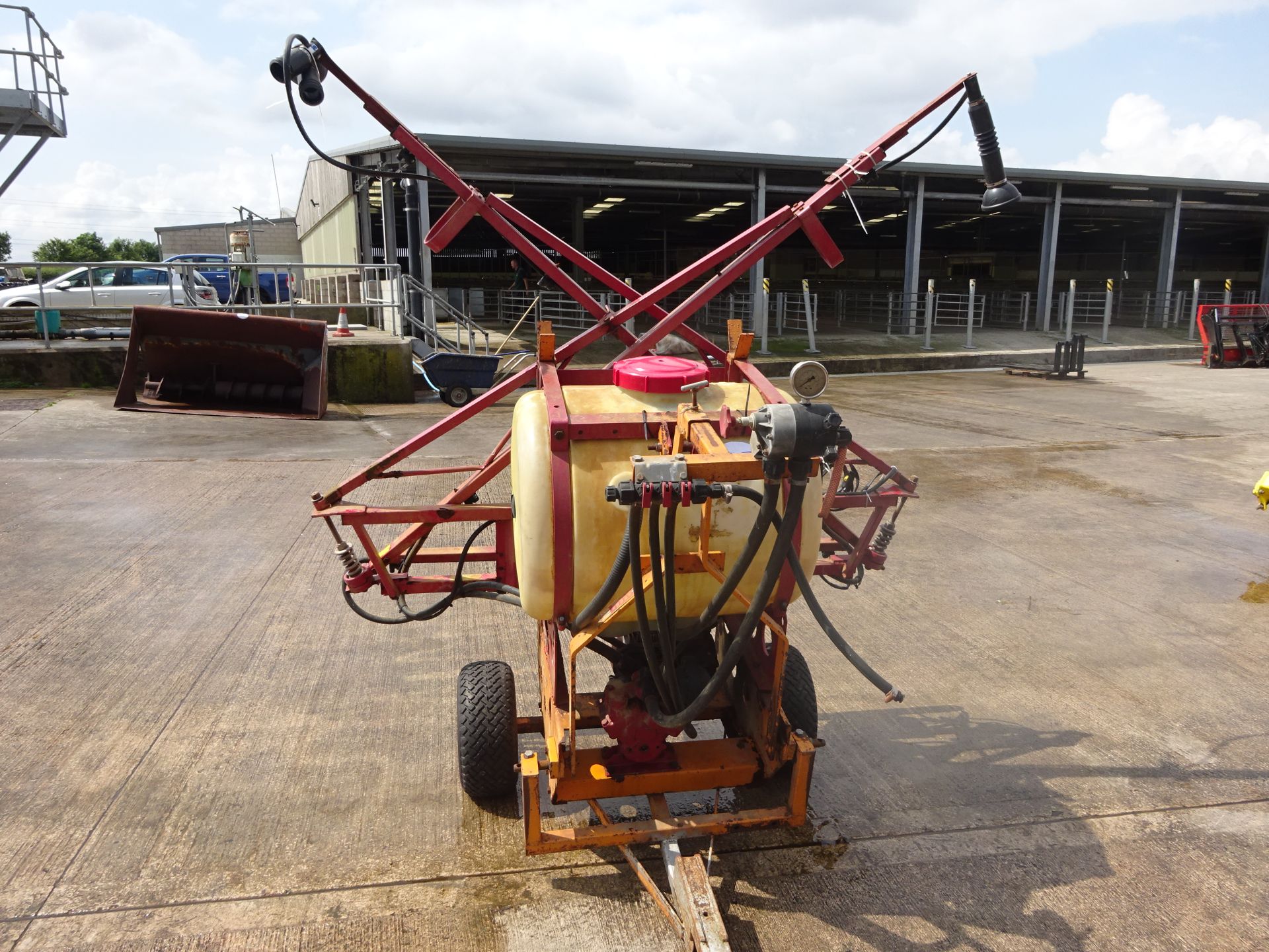 HARDI BL200 SPRAYER ON SINGLE AXLE CHASSIS C/W 3HP ENGINE