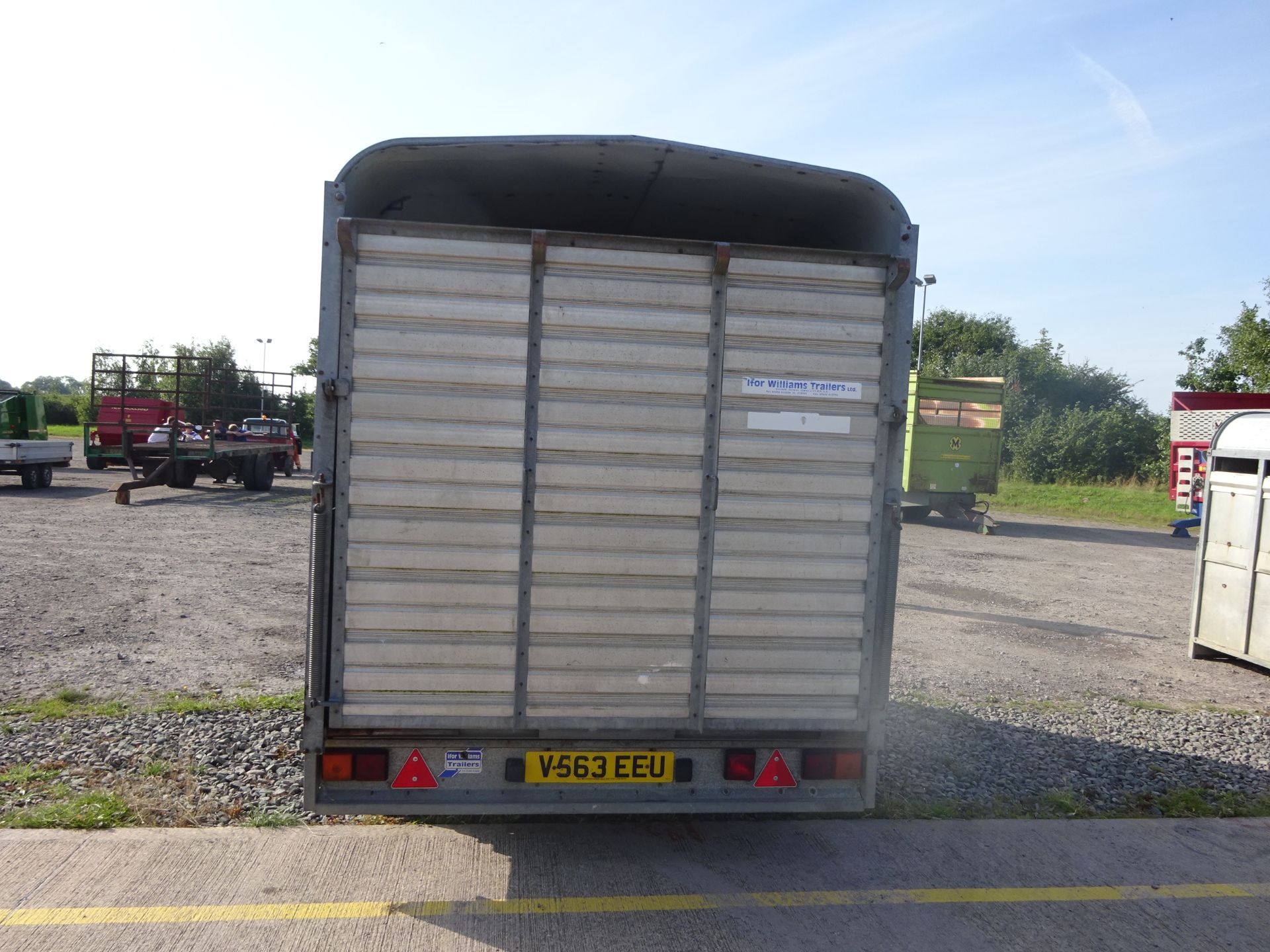 IFOR WILLIAMS DP120 CATTLE TRAILER C/W PARTITIONS - Image 3 of 3