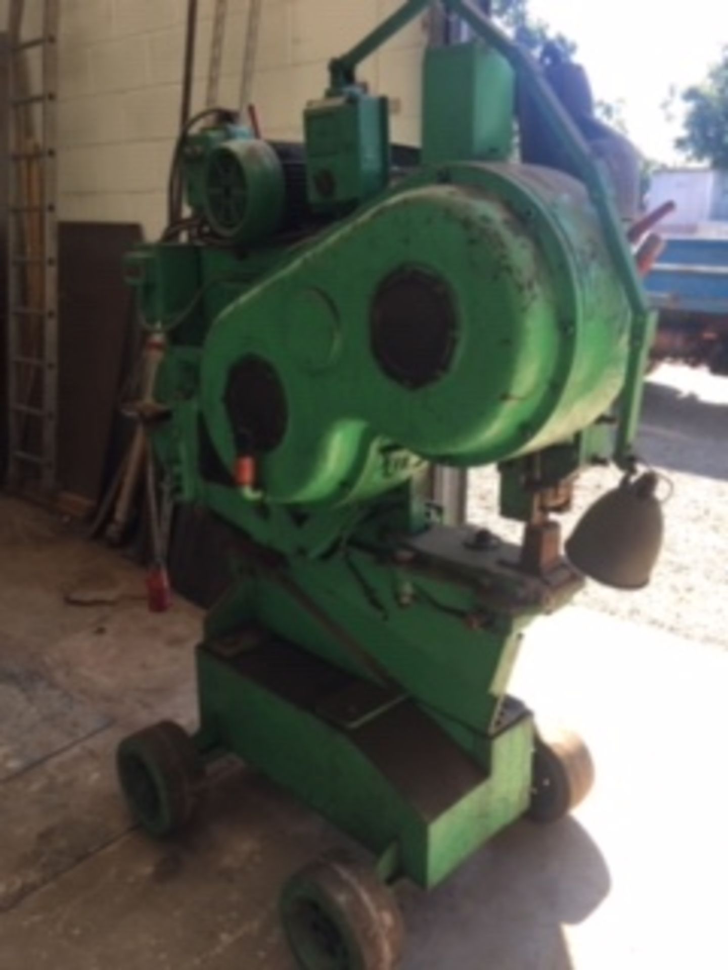 METAL WORKER , PUNCHING/SHEARING GWO