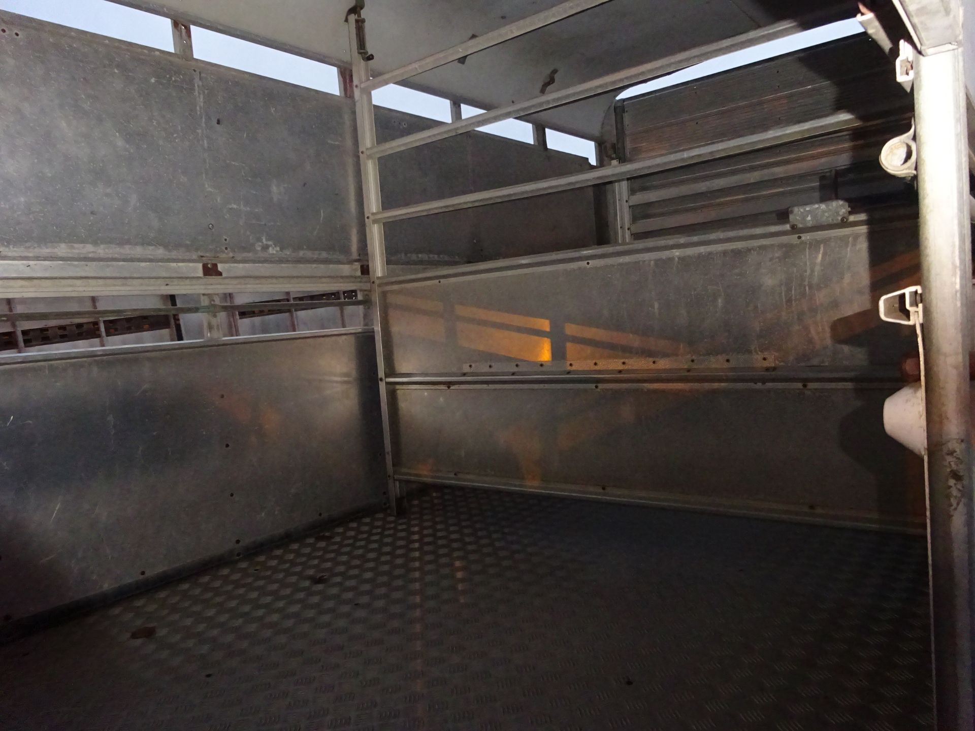 IFOR WILLIAMS 12FT STOCK TRAILER TWIN AXLE SHEEP DECKS CATTLE AND SHEEP GATES BREAKS AND LIGHTS - Image 3 of 3