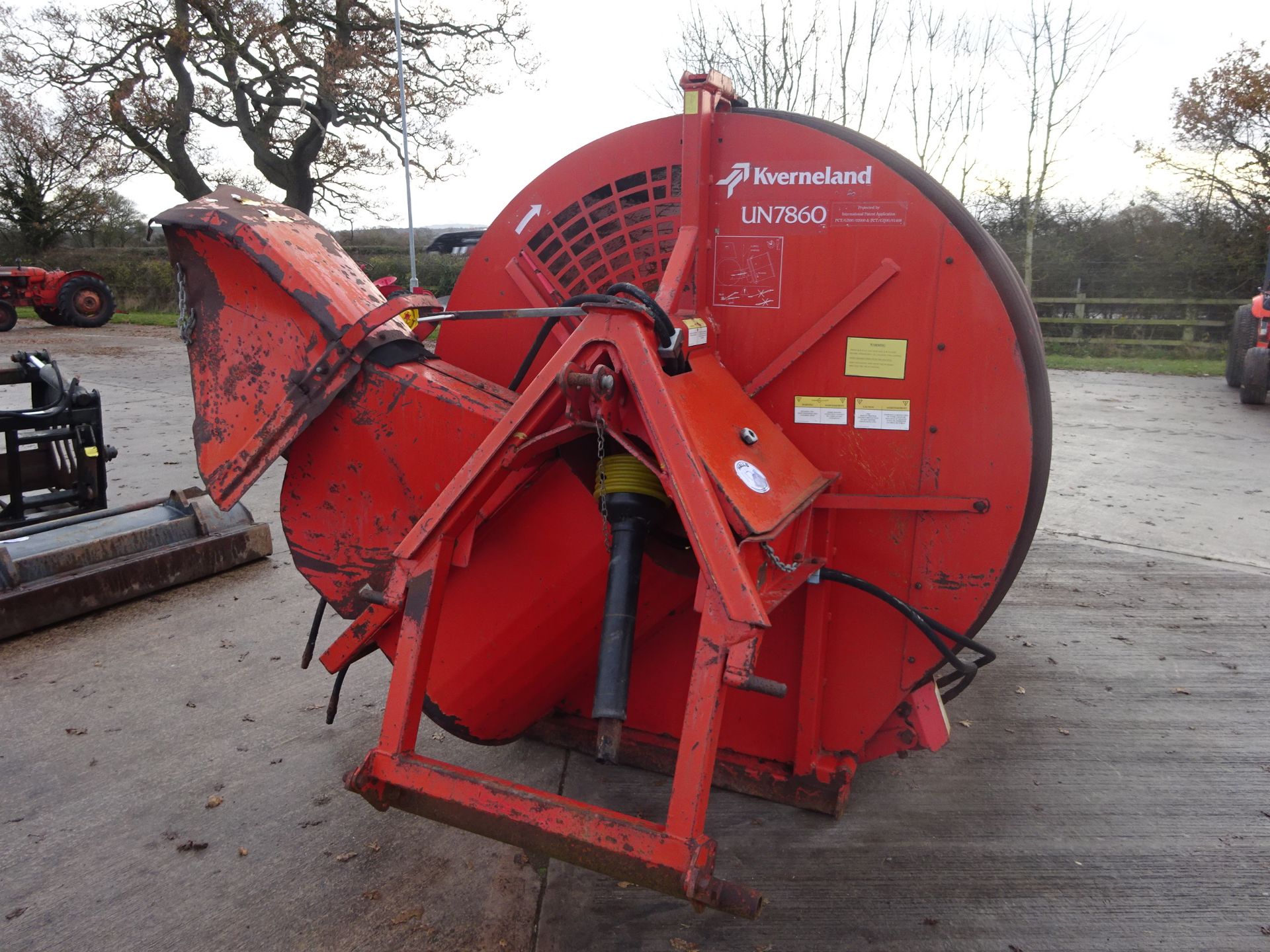 KV ROUND BALE CHOPPER