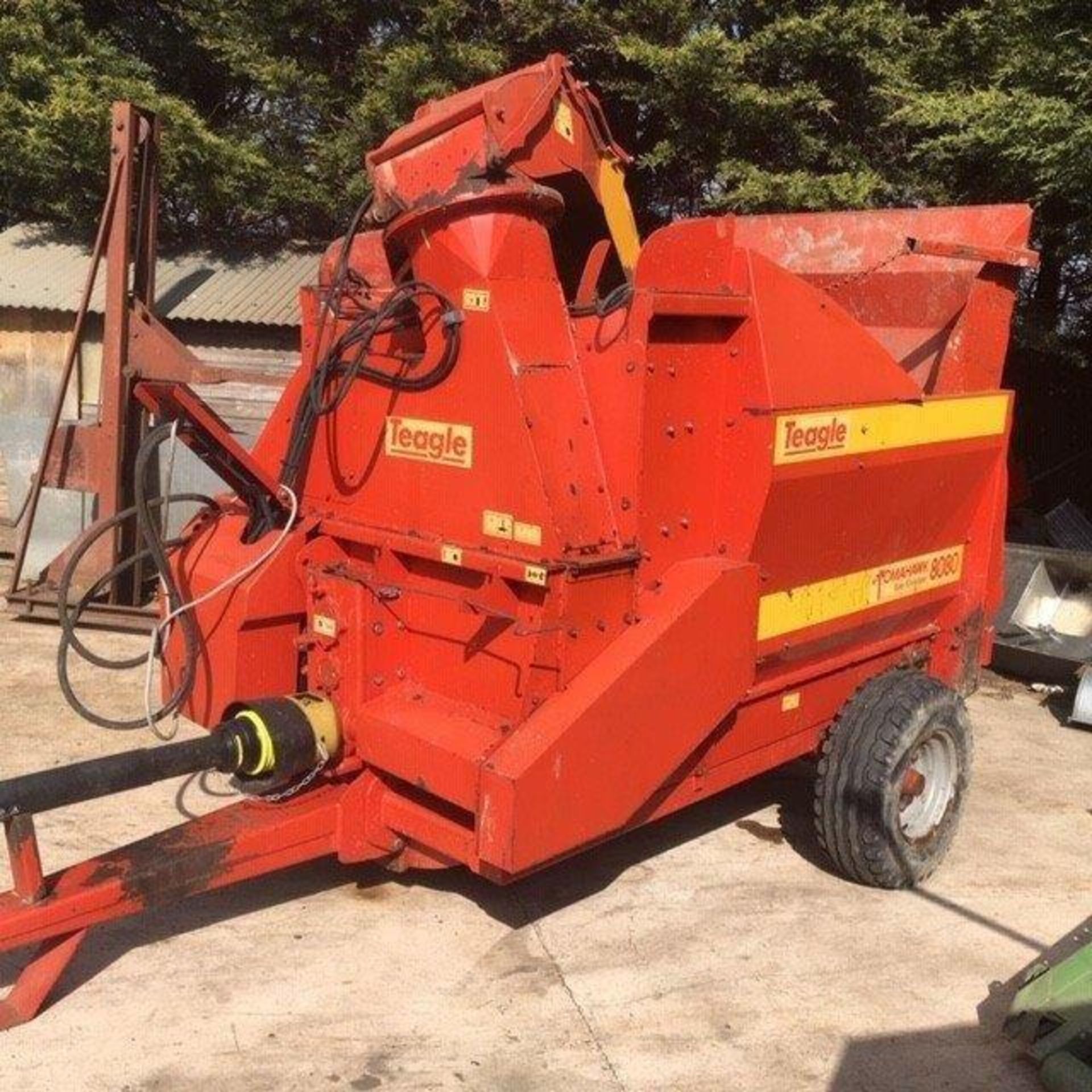 TEAGLE TOMAHAWK 8080 ELECTRIC STRAW CHOPPER - CONTROL AND SWIVEL CHUTE