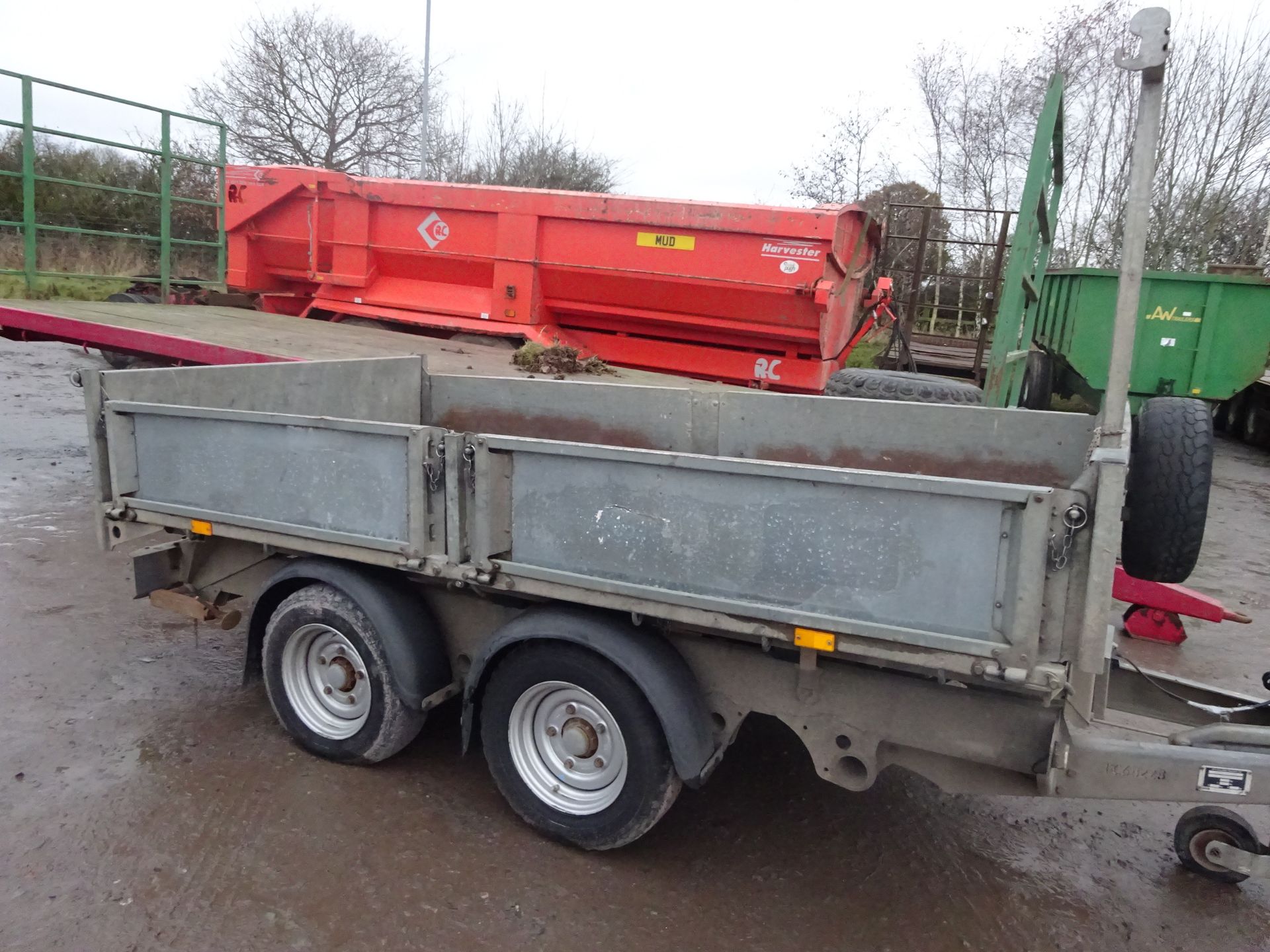 IW TIPPING TRAILER 10 X 5 FT6