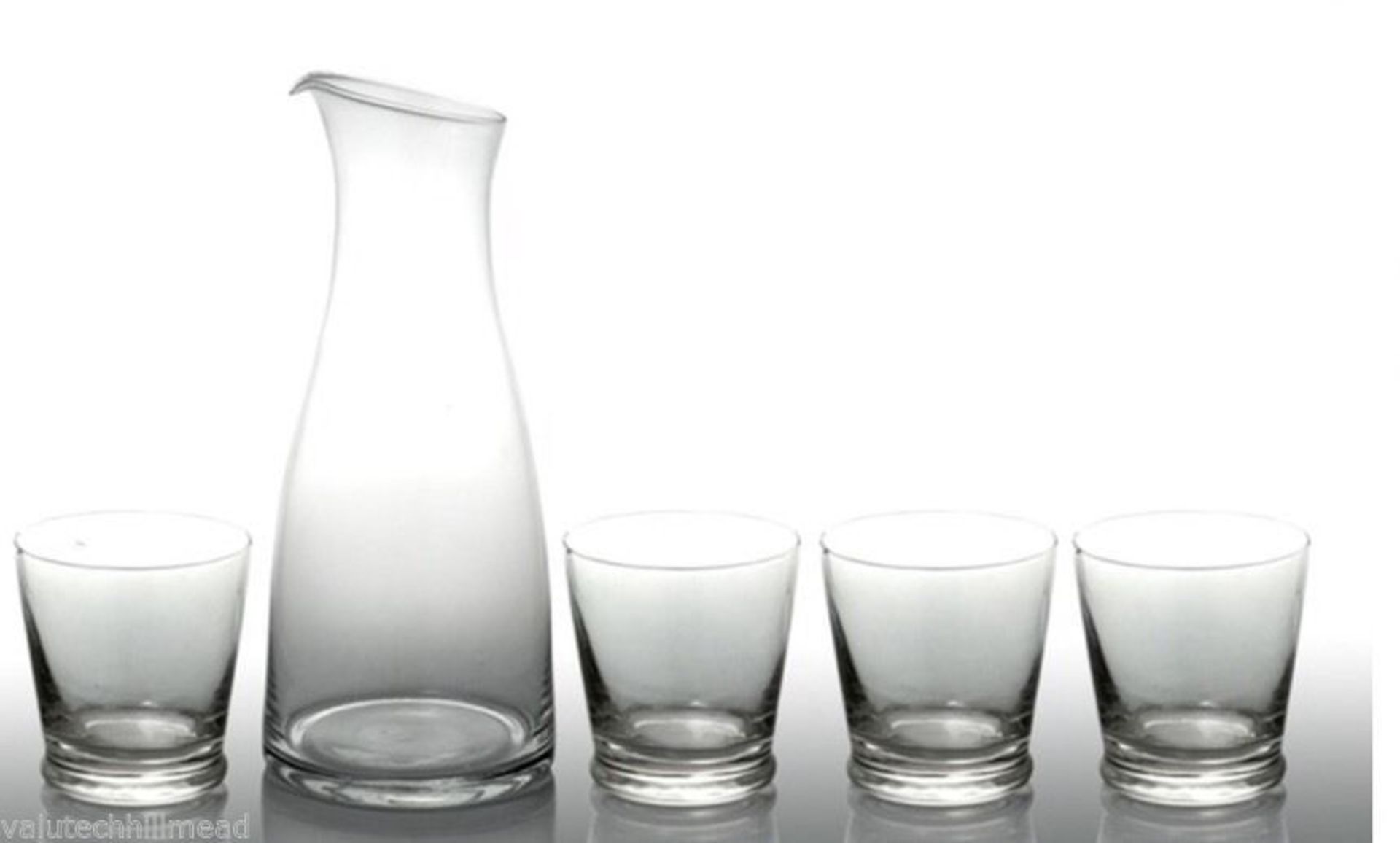 V Brand New Bistro & Co. 1.2L Glass Carafe With 4 Tumblers