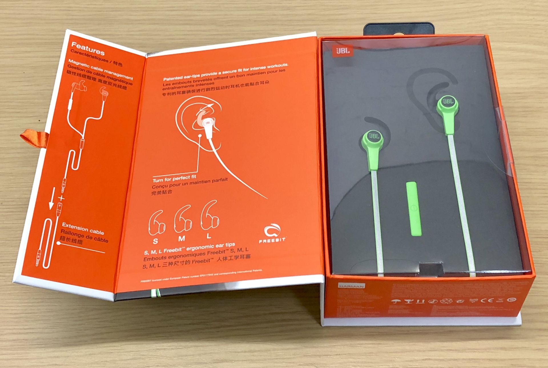 V Brand New JBL Synchros Reflect In-Ear Sport Headphones - ISP £59.00 (Mobicity UK) - Reflective for - Image 2 of 3