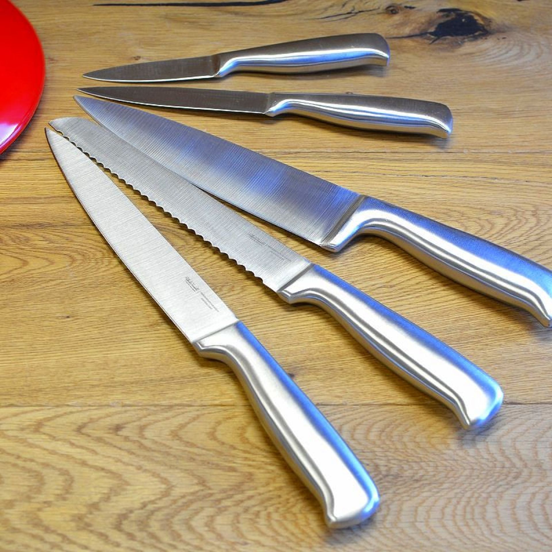 V Brand New Set Of 5 Stainless Steel Handle Knife Set - One Piece Construction - Item Is Simelar