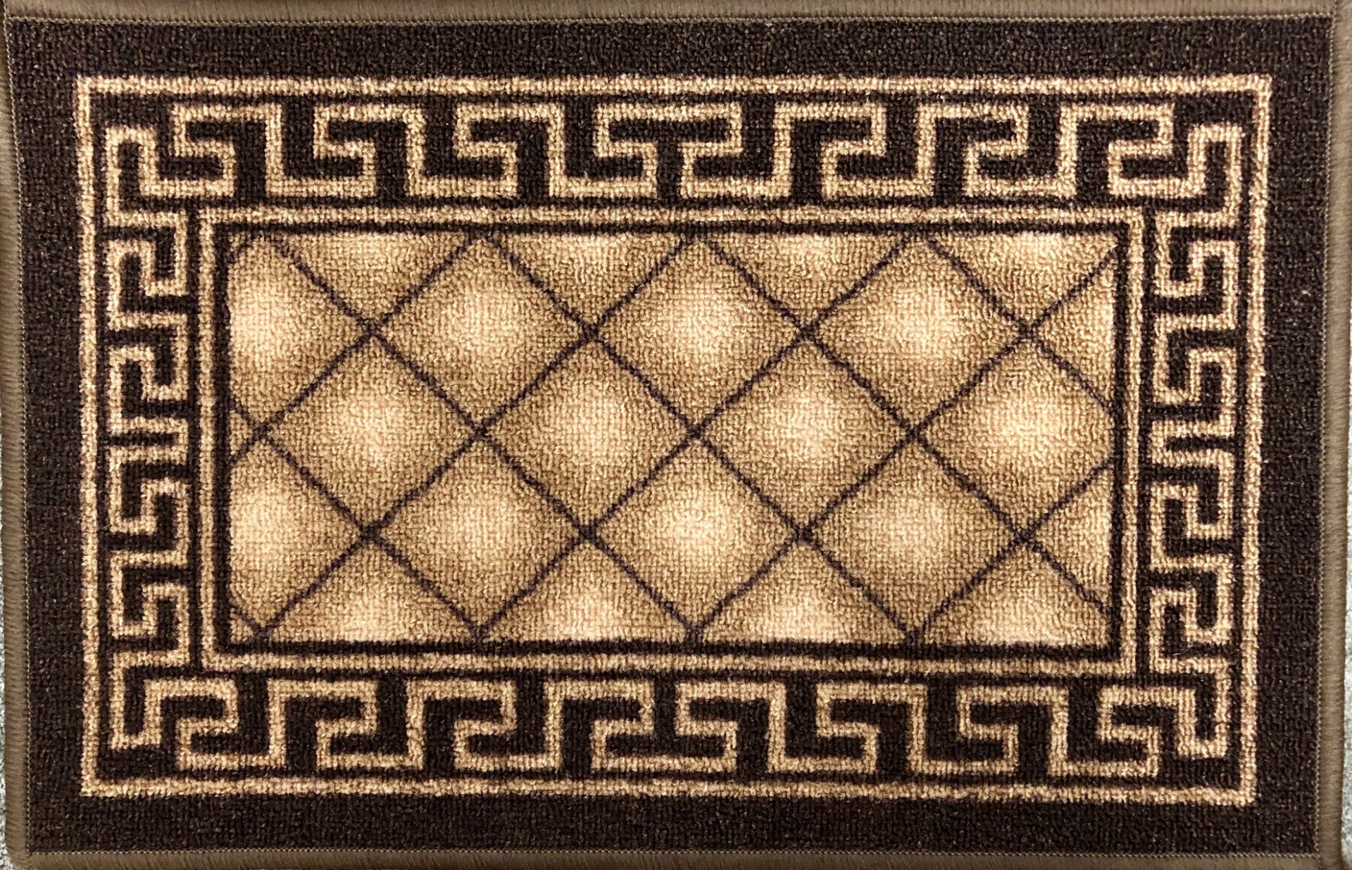 V Brand New 40 X 60cm Brown Decorative Door Mat