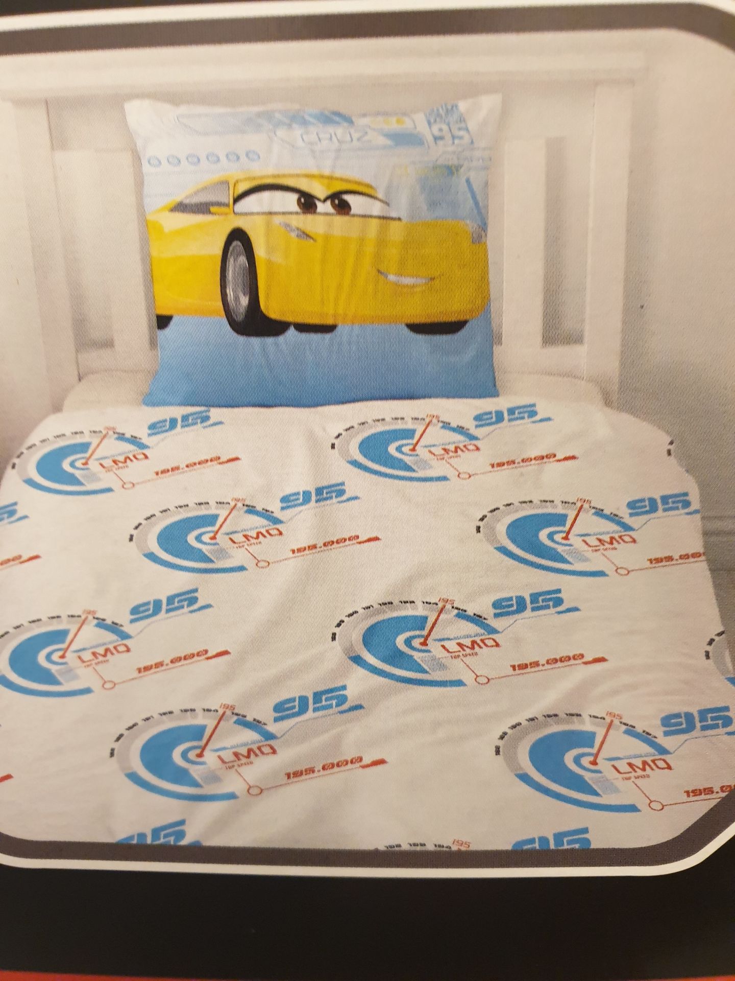 V Brand New Disney Pixar Cars 3 Single Bed Set - Image 2 of 2