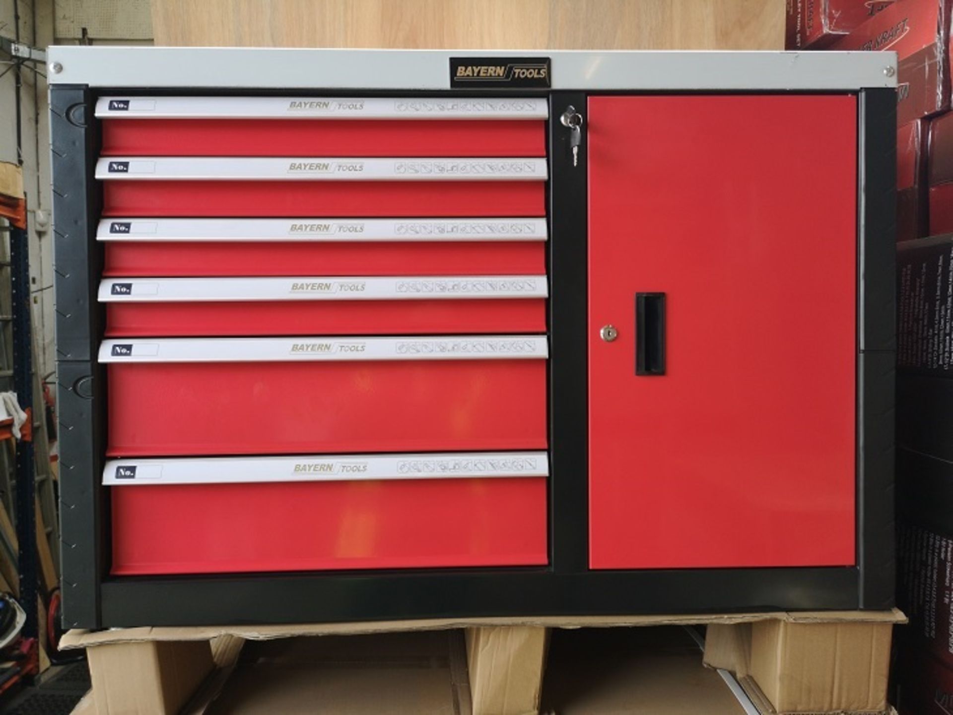 V Brand New 399Pc Six Drawer Tool Cabinet With Large Side Cupboard & Eva Trays And Metal Top - New