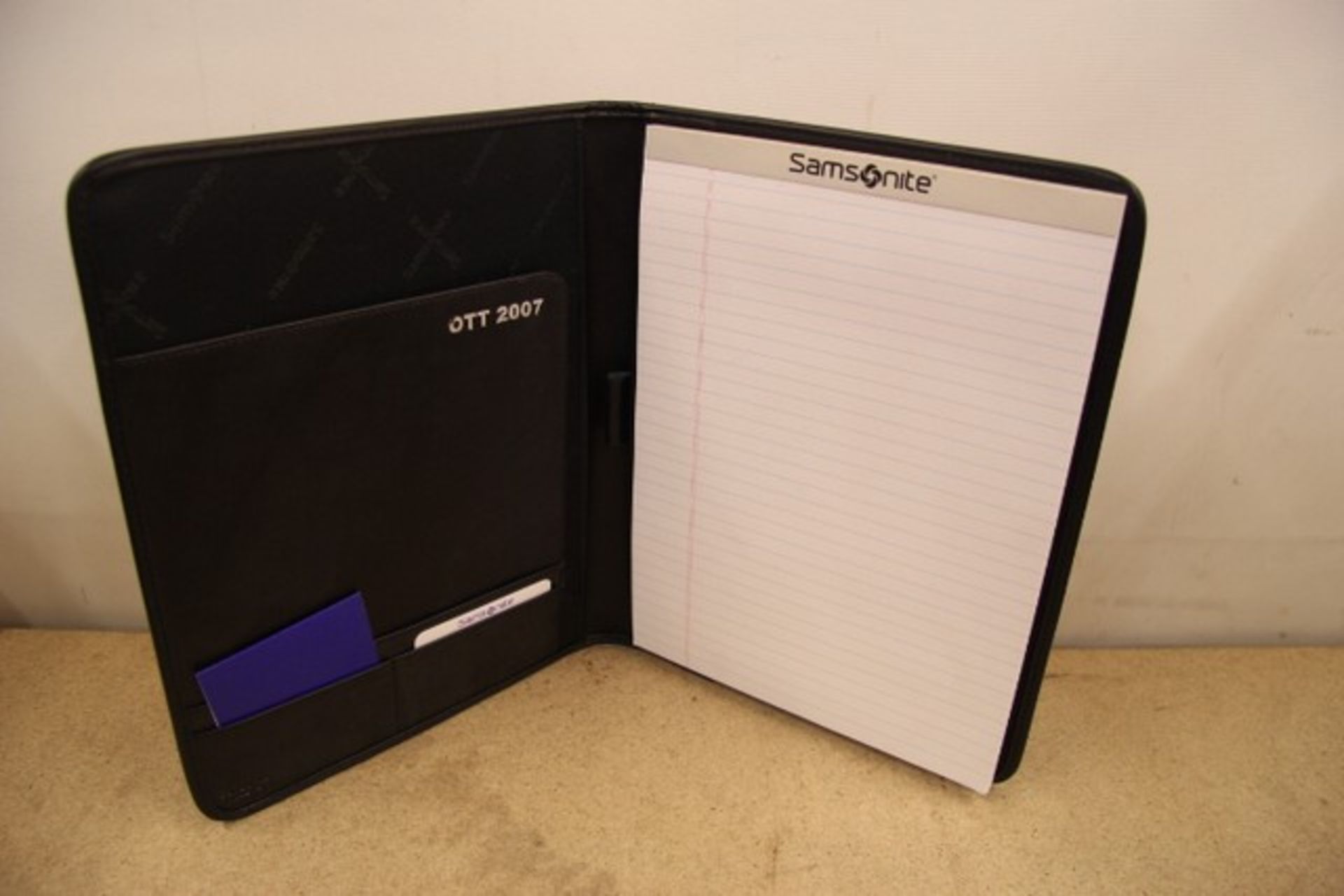 V Brand New Samsonite Black Leather & Canvas Executive Folder With-Pen Pocket-Card Pockets-Writing