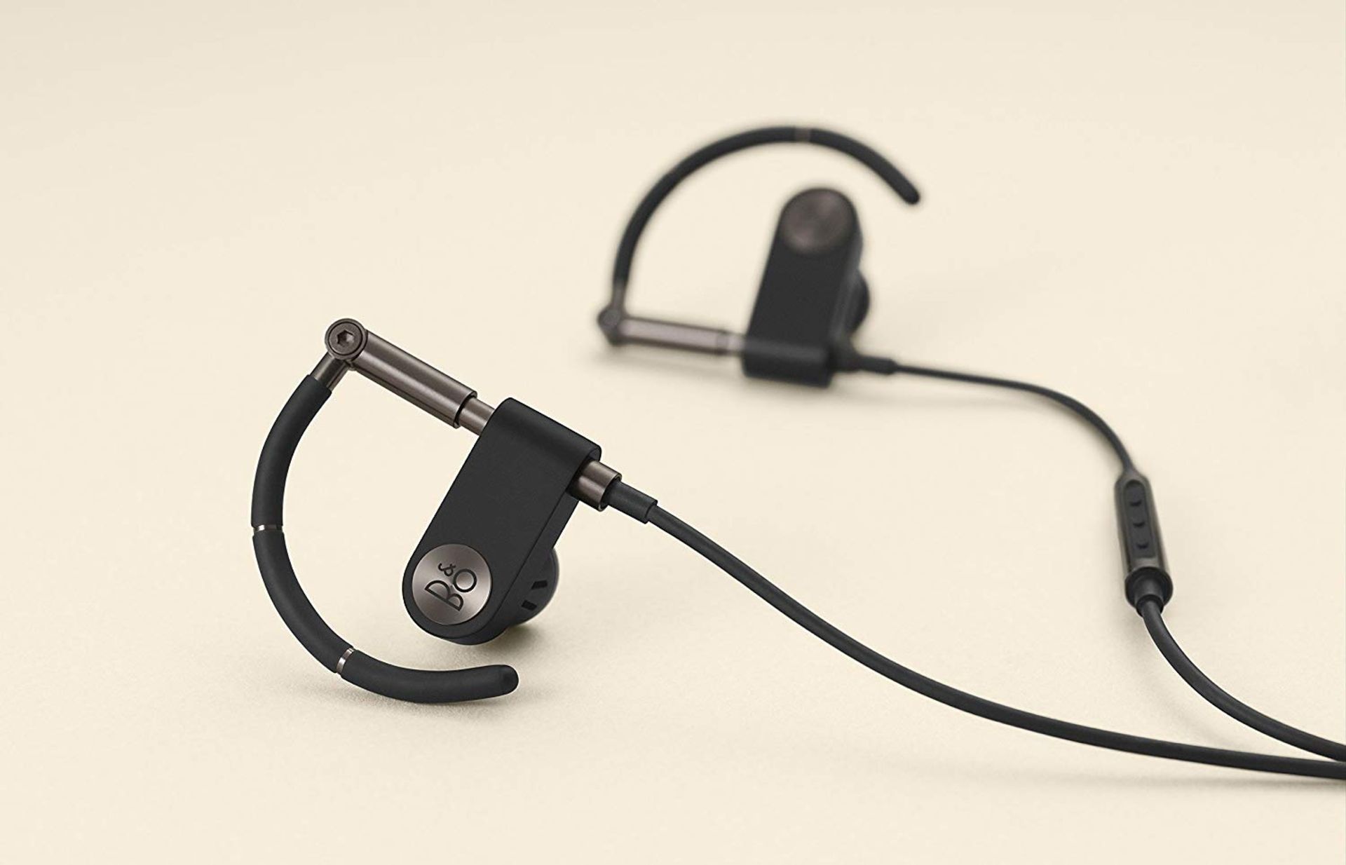 V Brand New Bang & Olufsen Premium Wireless Earset Earphones - Graphite Brown RRP £275.00 - Brand - Image 2 of 3