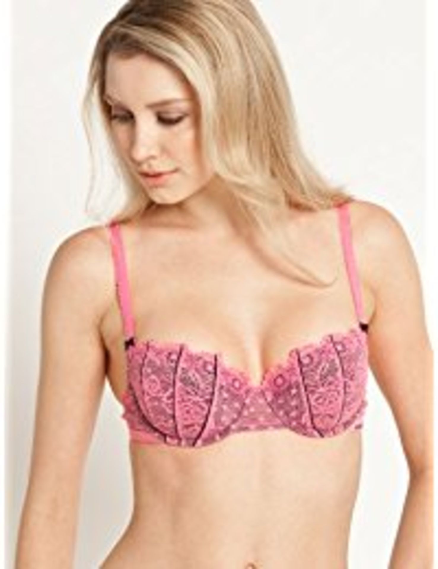 V Brand New A Lot Of Three DKNY Pink/Black Balconette Bras Size 34C 19.95 Euro Each (Amazon)