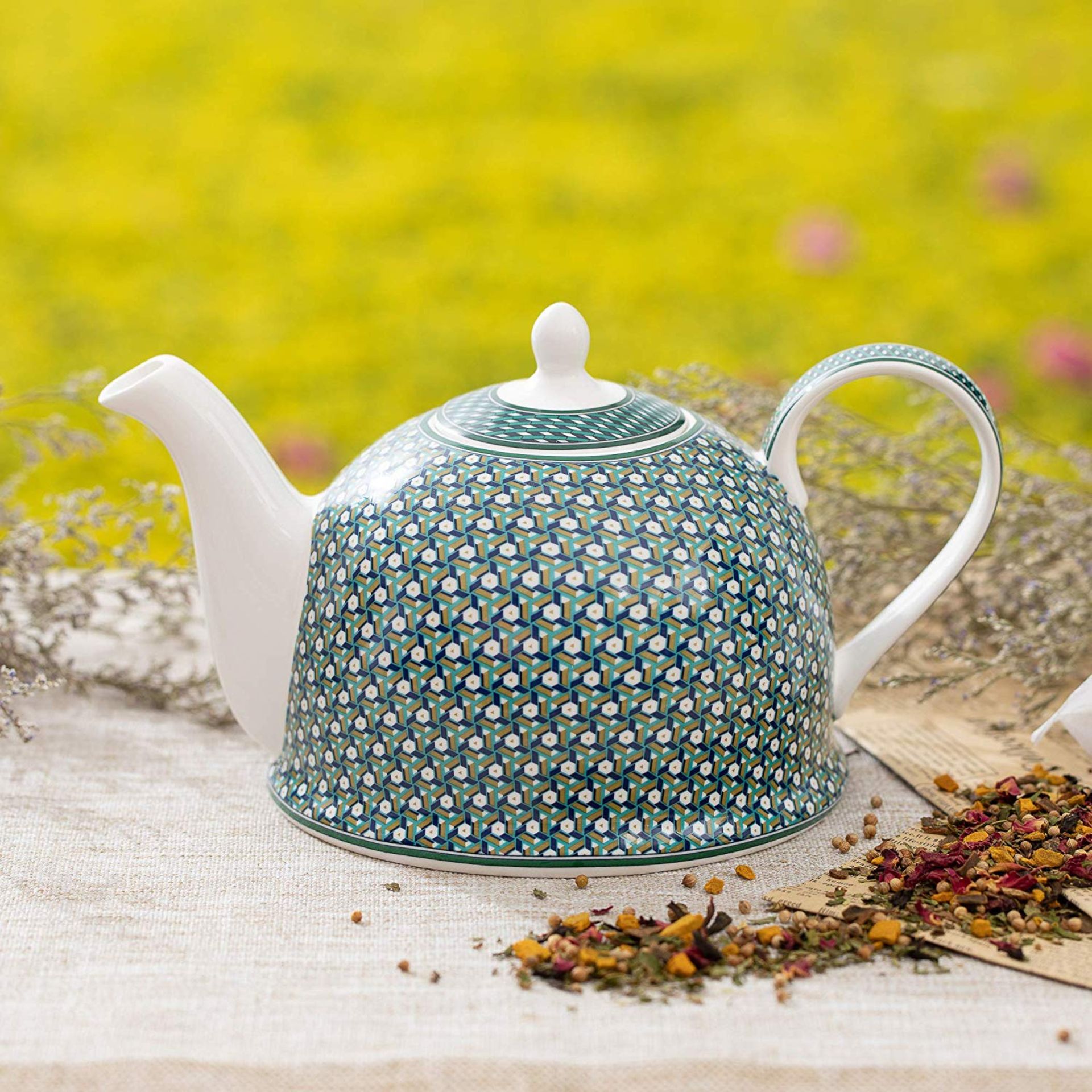 V Brand New Jameson + Tailor Brilliant Porcelain Blueflorets Teapot (Similar To Image Shown)