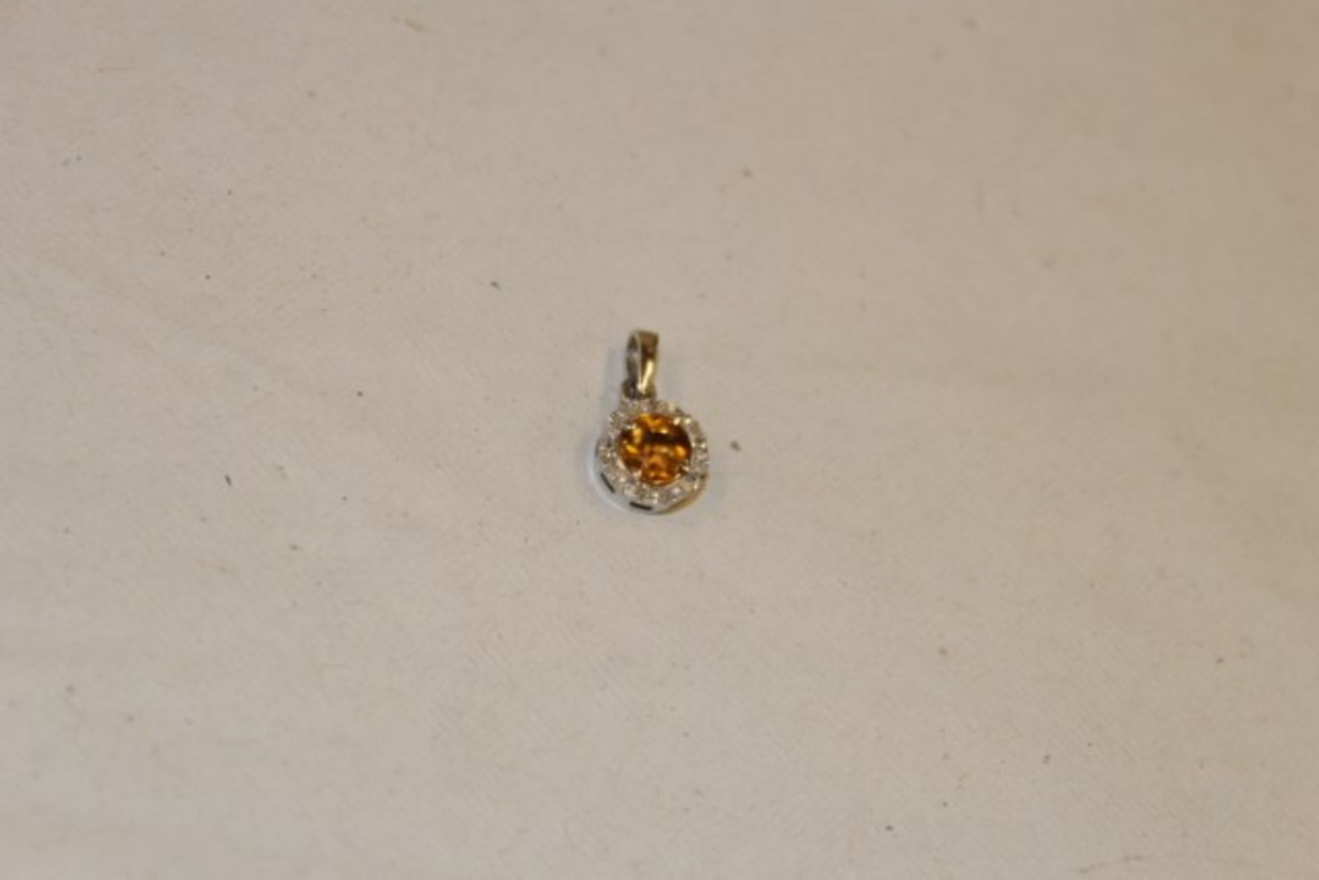 V Brand New White Gold Diamond & Citrine Pendant