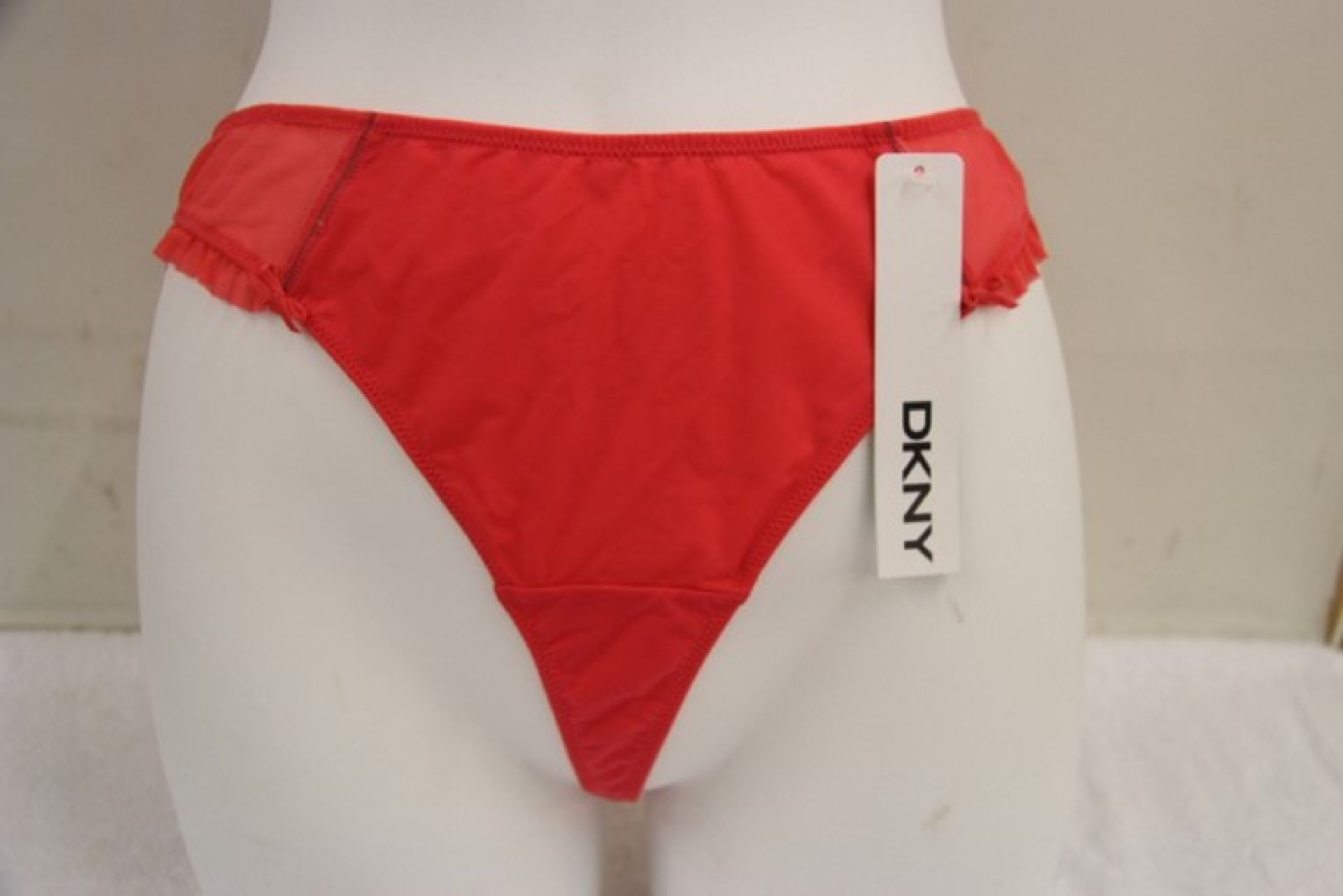 V Brand New Pair Coral DKNY Thongs Size L ISP £10.29 (Her Room)