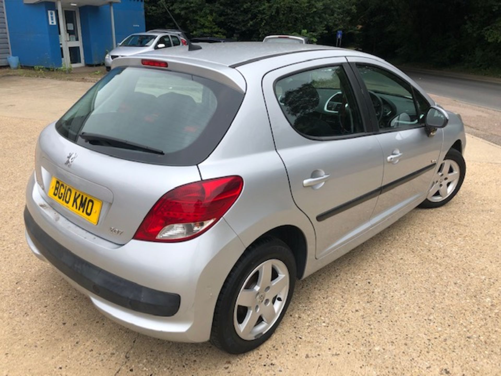 V 2010 (10) Silver Peugeot 207 Verve HDI 70 - Diesel Manual - 1398cc - MOT Exp 26/09/19 - Mileage - Image 3 of 8