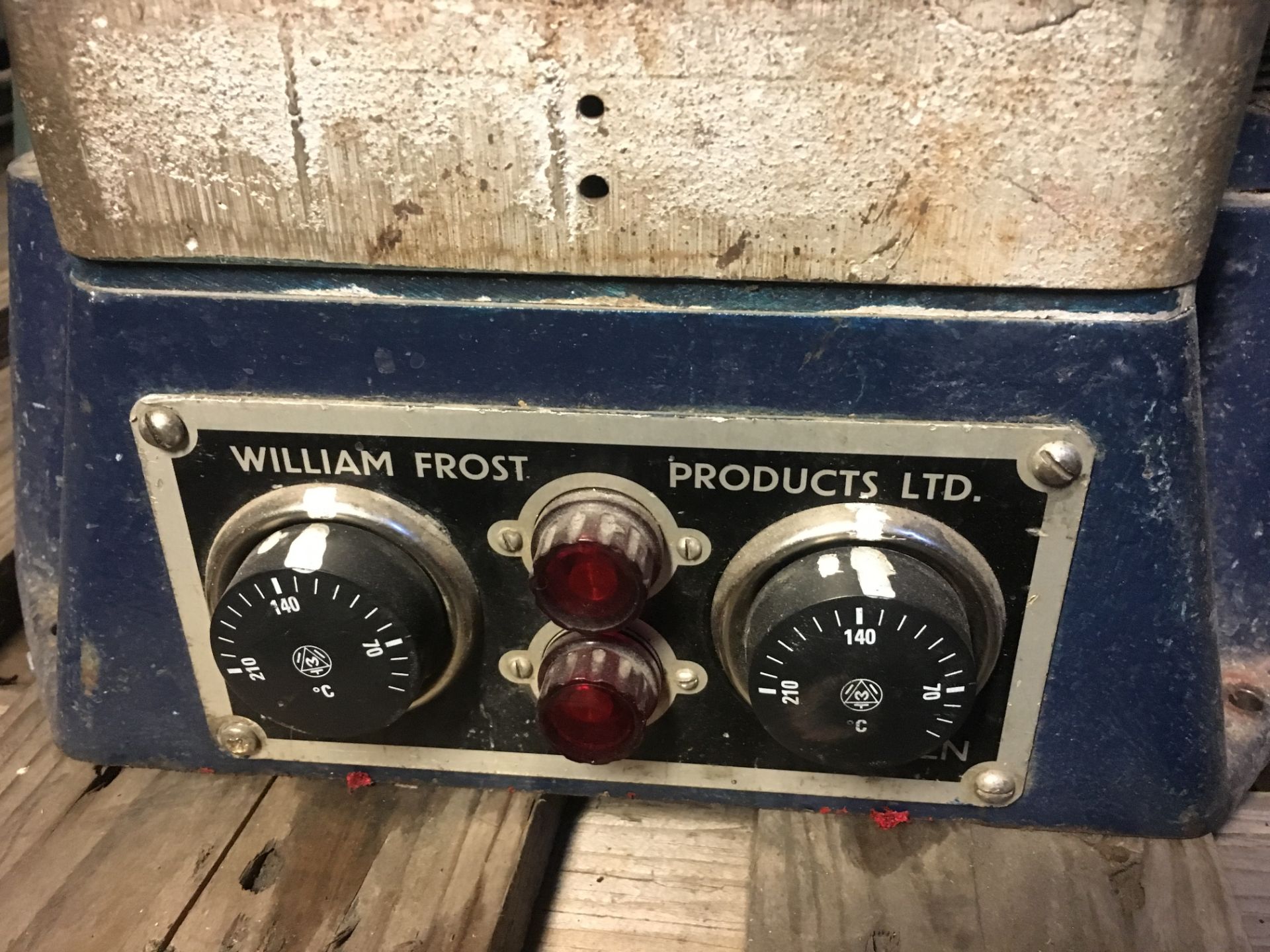 William Frost heated bench top platen press, 8" x 8" - Bild 2 aus 2