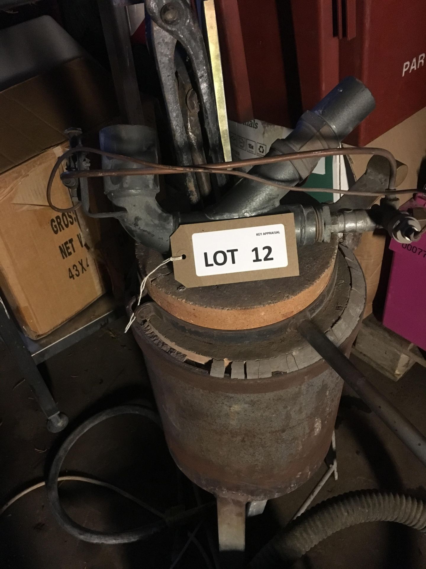 Unbadged melting furnace