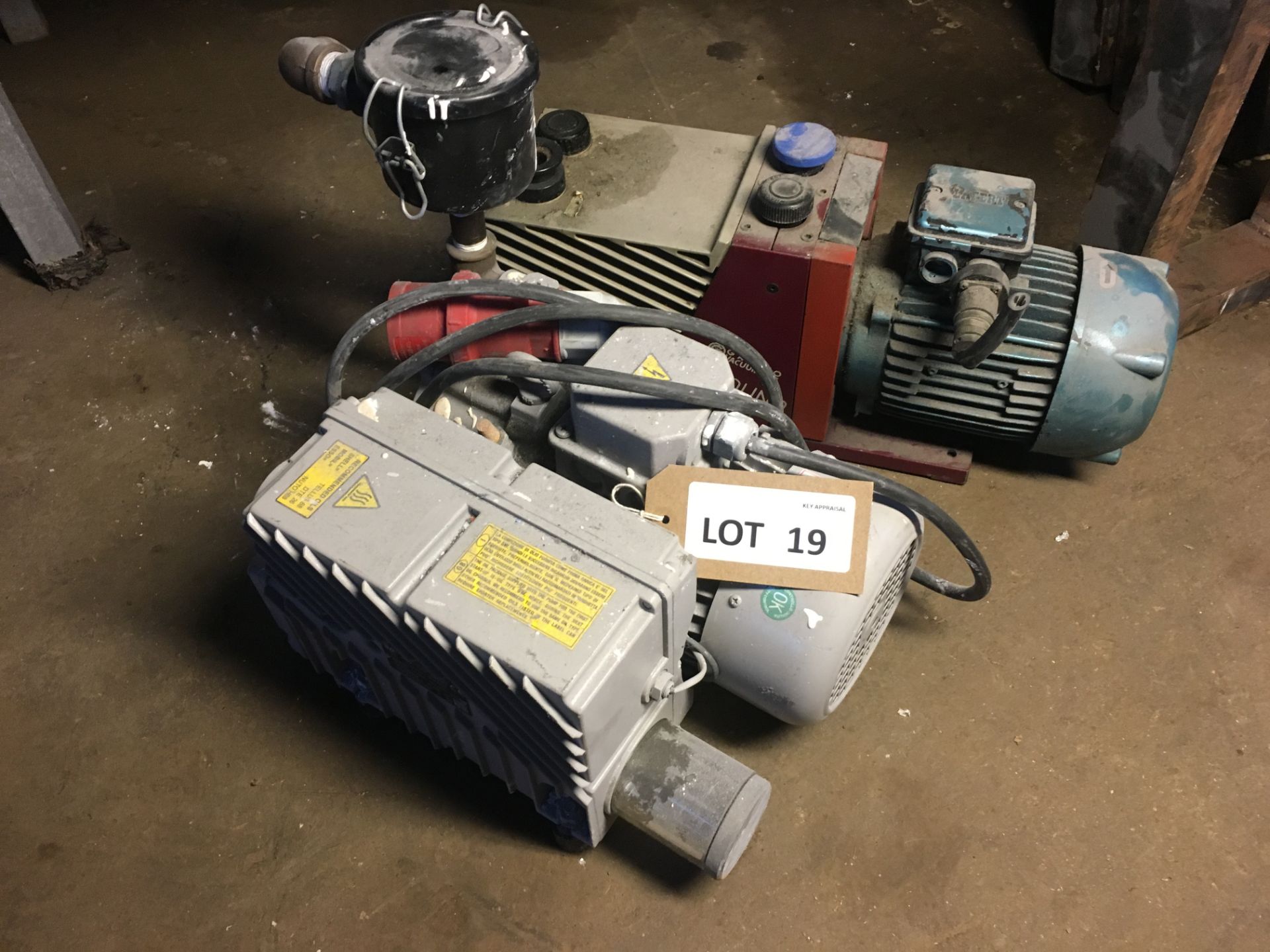 Vacuum pump x 3, as lotted