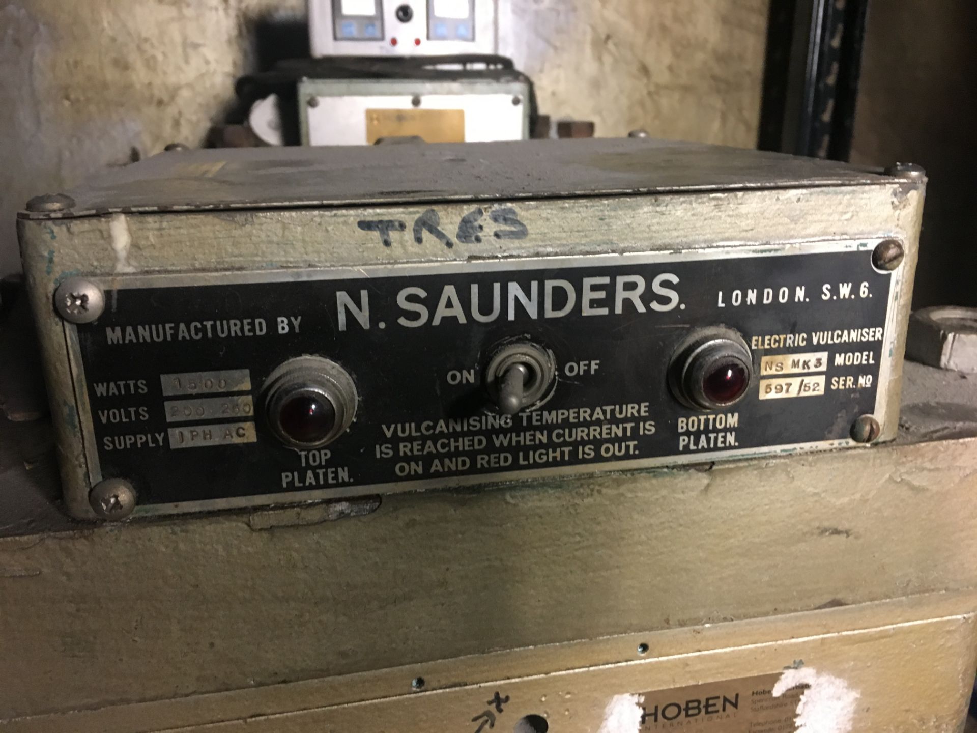 N Saunders NS/MK3 electric vulcaniser, serial no: 597/52 - Bild 2 aus 2