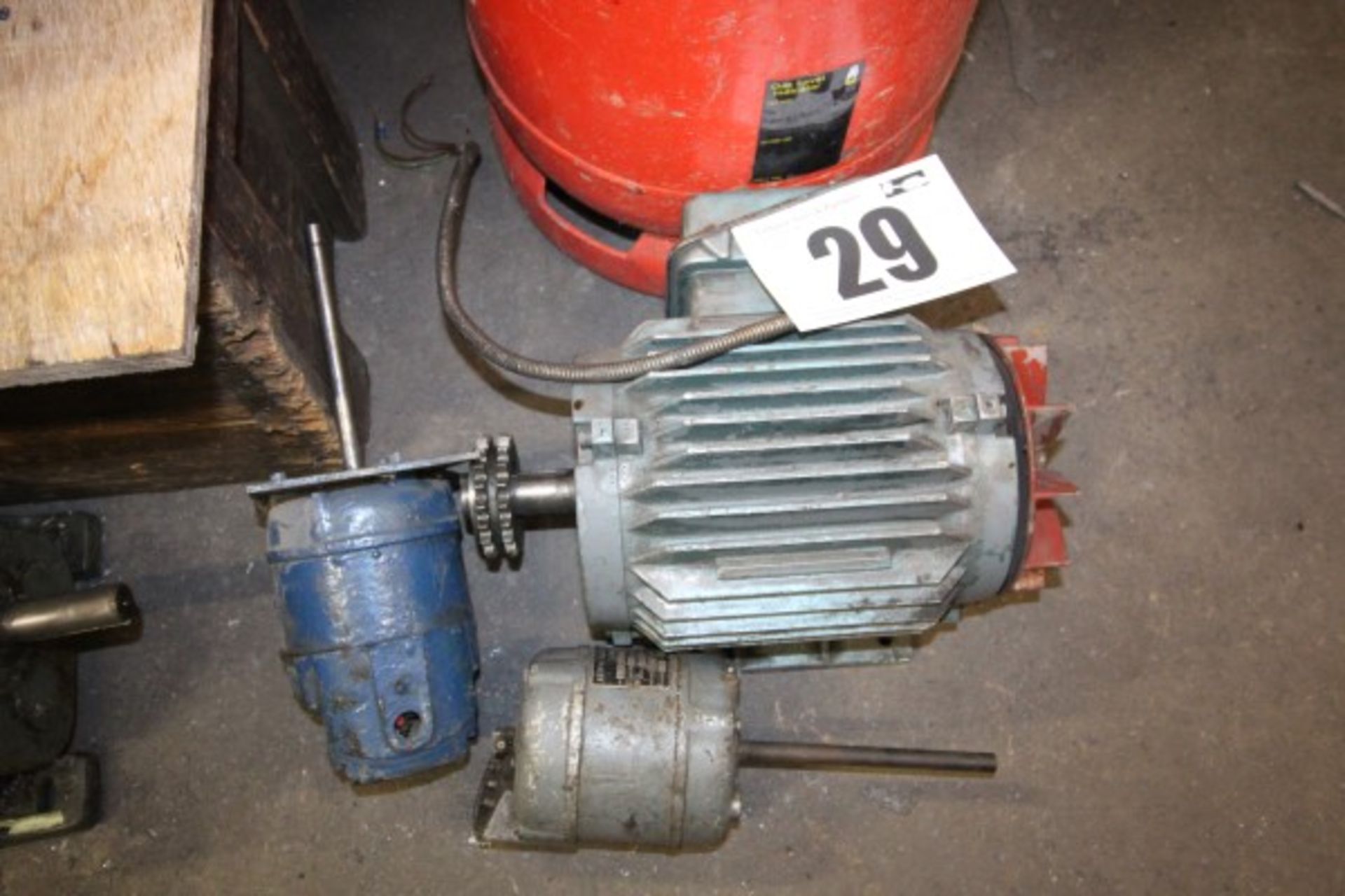 1 MEDIUM SIZE & 2 SMALL SIZE ELECTRIC MOTORS