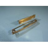 Two 9ct Gold brooches - approx weight 3.2g