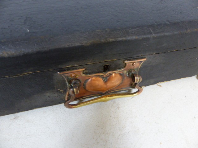 Wooden violin case with copper Art Nouveau fittings - Image 2 of 3