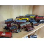 Twenty American style '00' / 'HO' goods wagons and coaches (several tin plate)