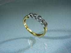 18ct Gold 5 Stone Diamond set ring in a Platinum setting. Approx weight 3.2g Size - P