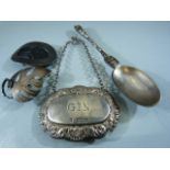 Small collection of silver to include Which leaf brooch, Hallmarked silver GIN label, spoon and